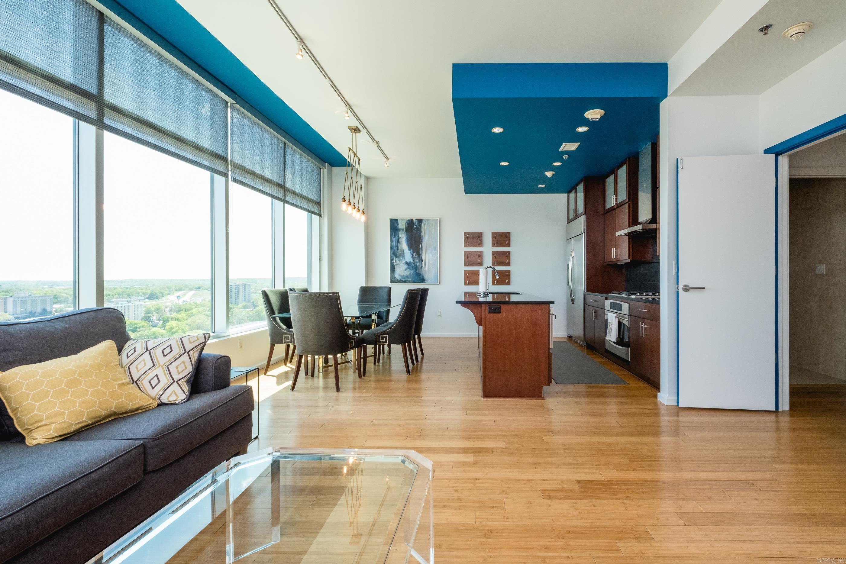 315  Rock #1606 Little Rock, AR