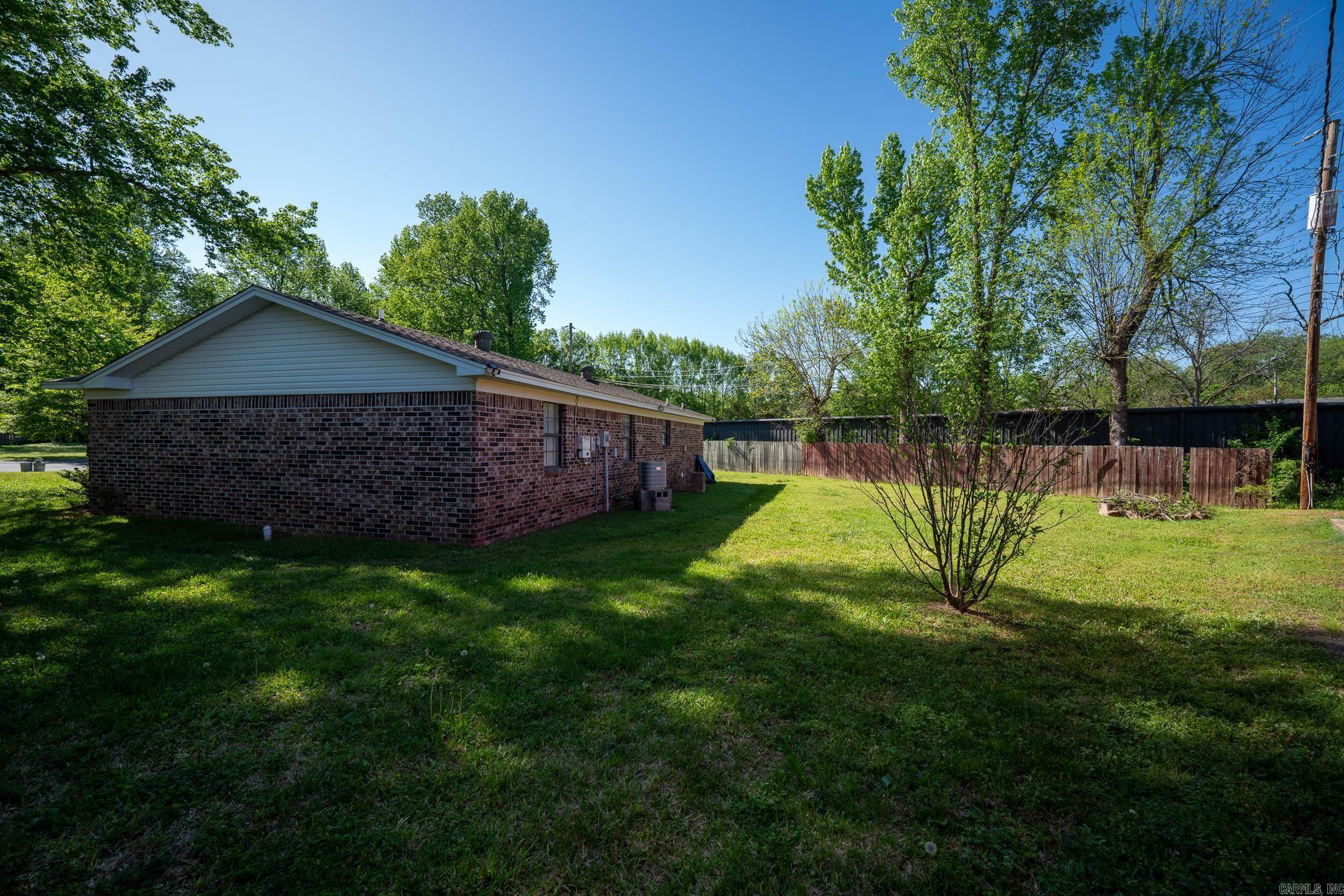 2  Magnolia  Greenbrier, AR