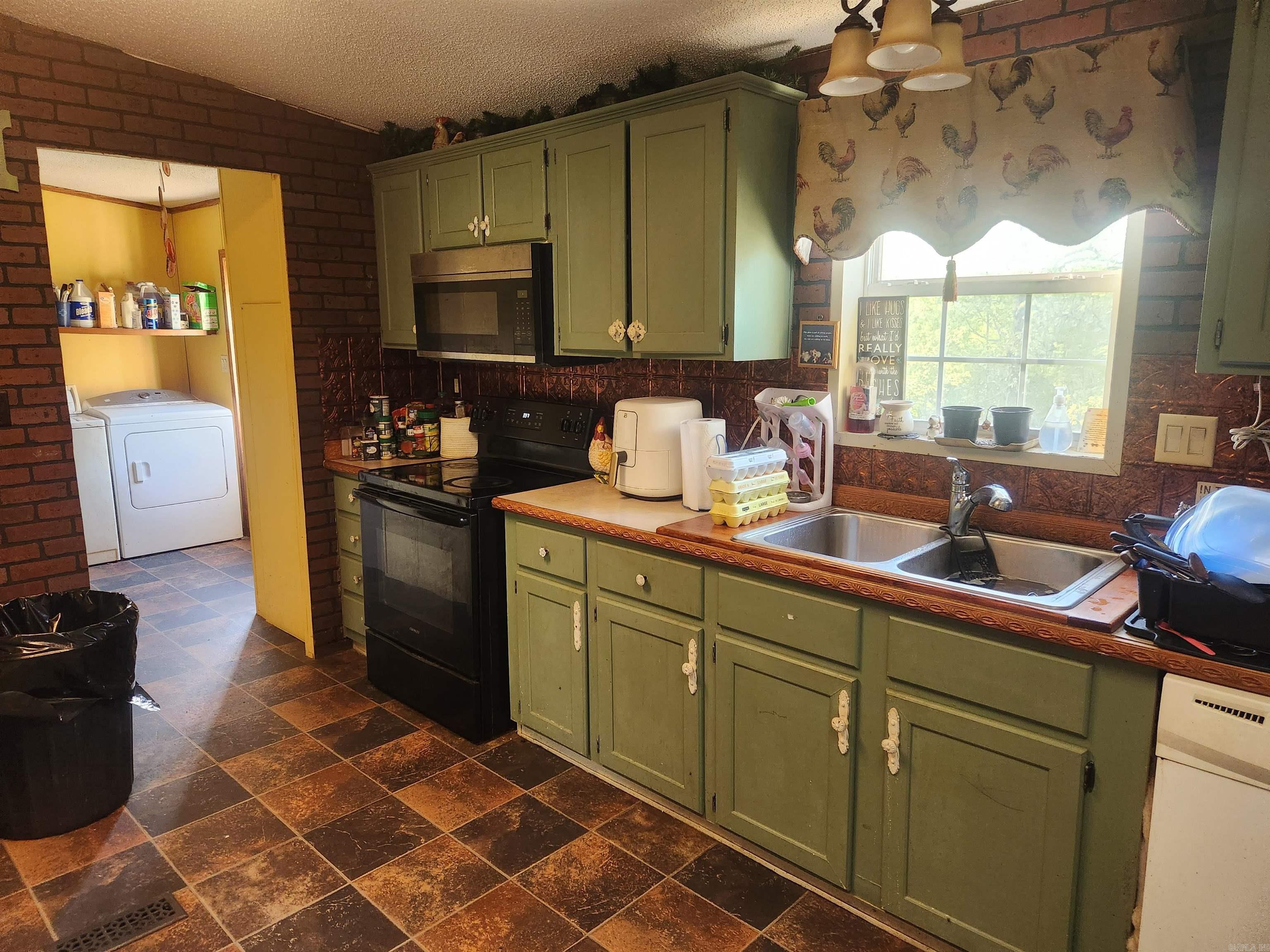 5210 Stagecoach  Ozark, AR