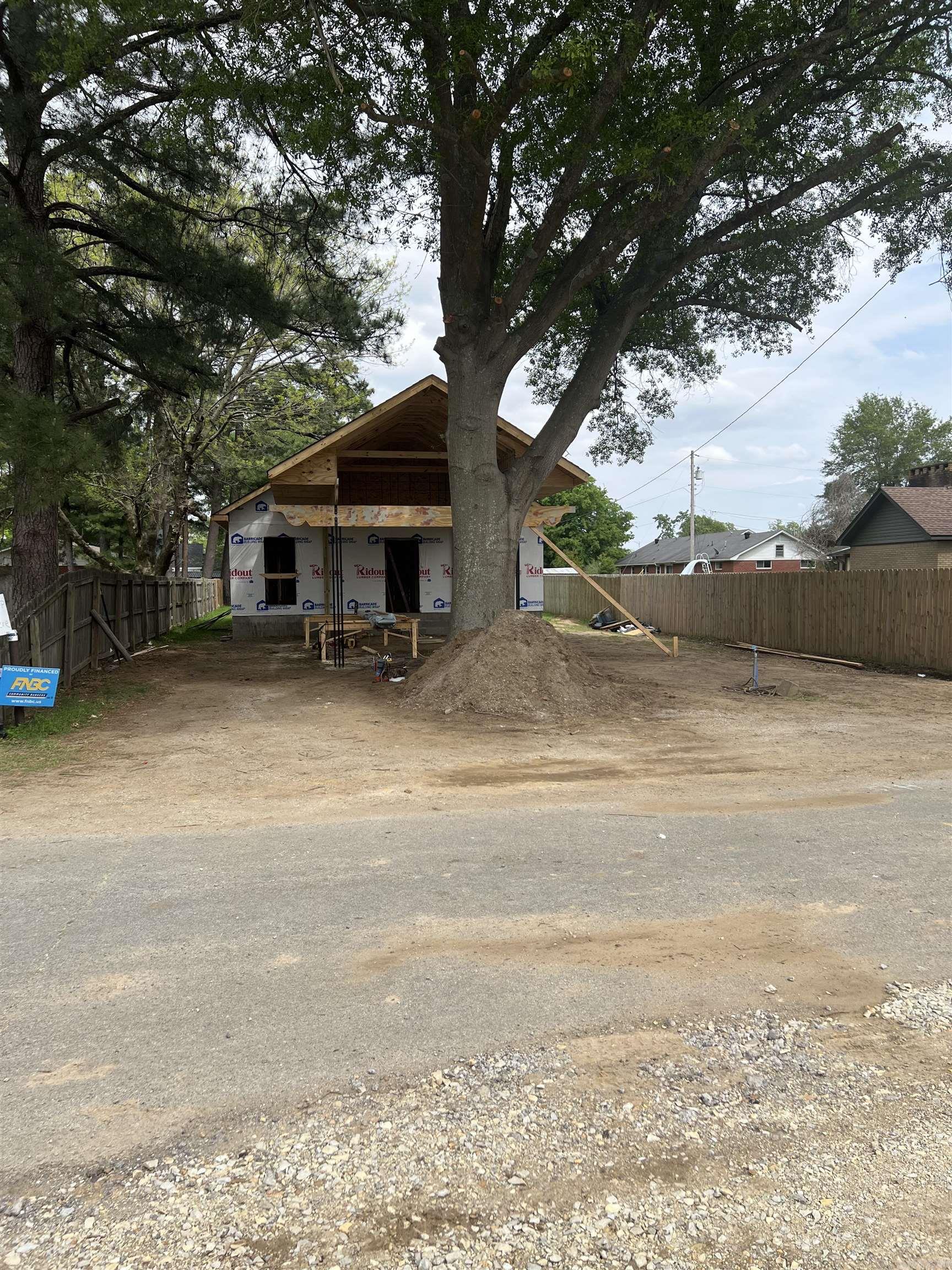 402 N San Francisco  Caraway, AR