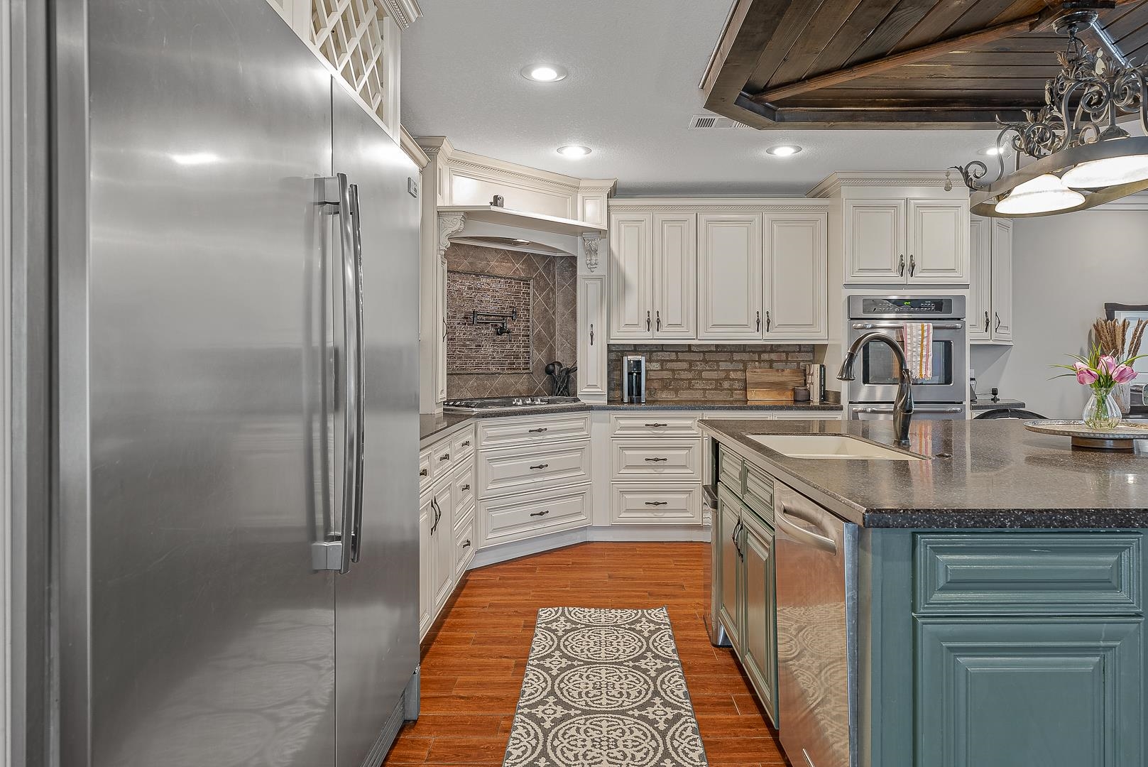 1616  Neely  Jonesboro, AR