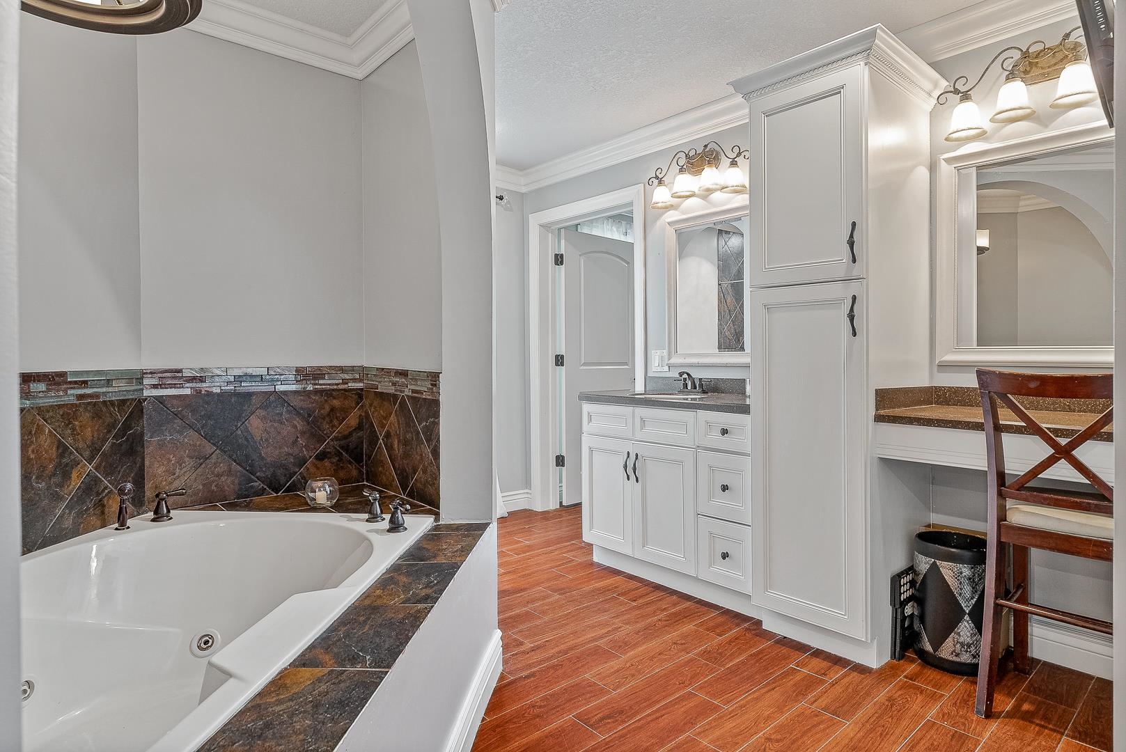1616  Neely  Jonesboro, AR
