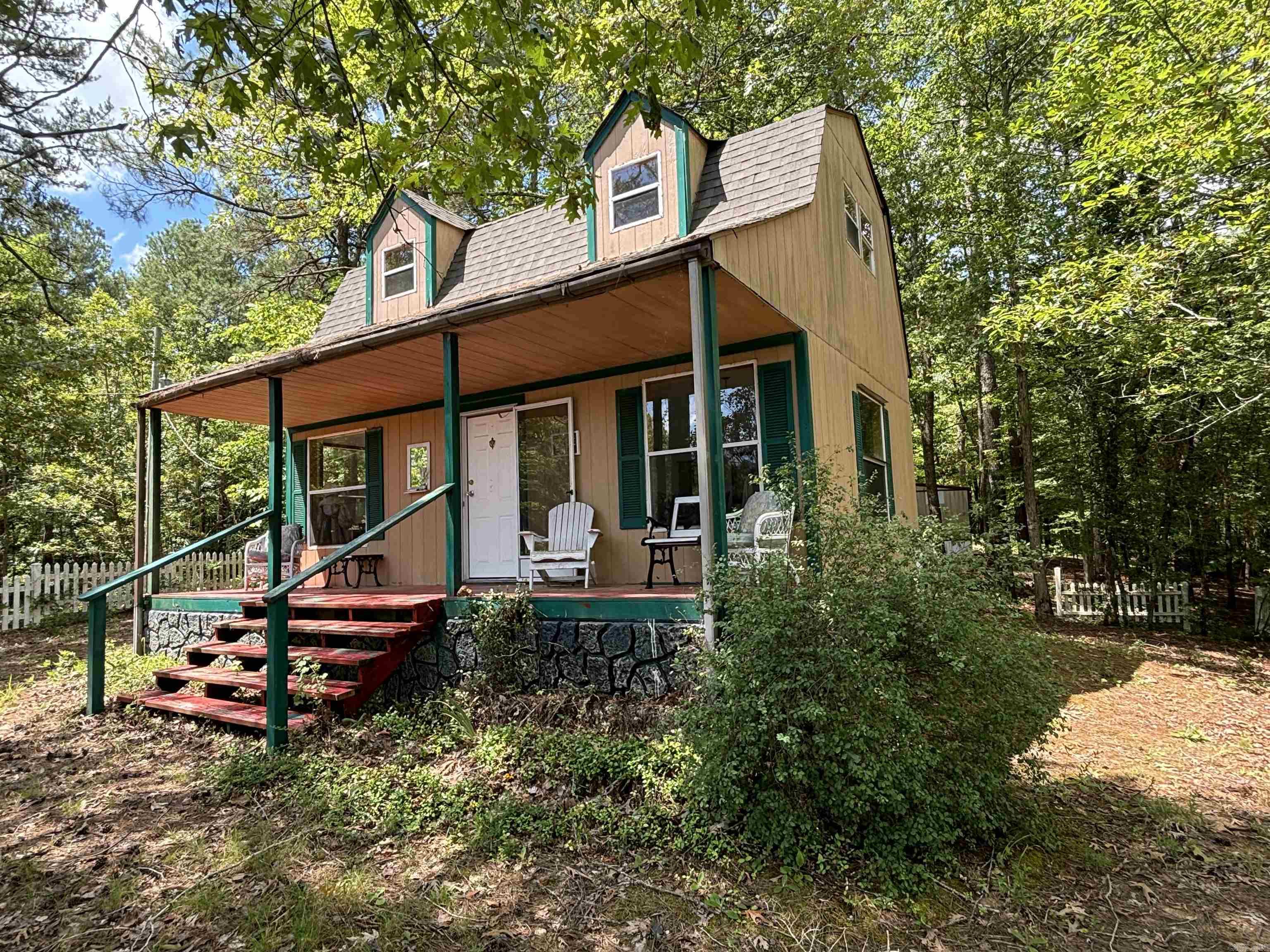2533  Mail Route Road  Hensley, AR