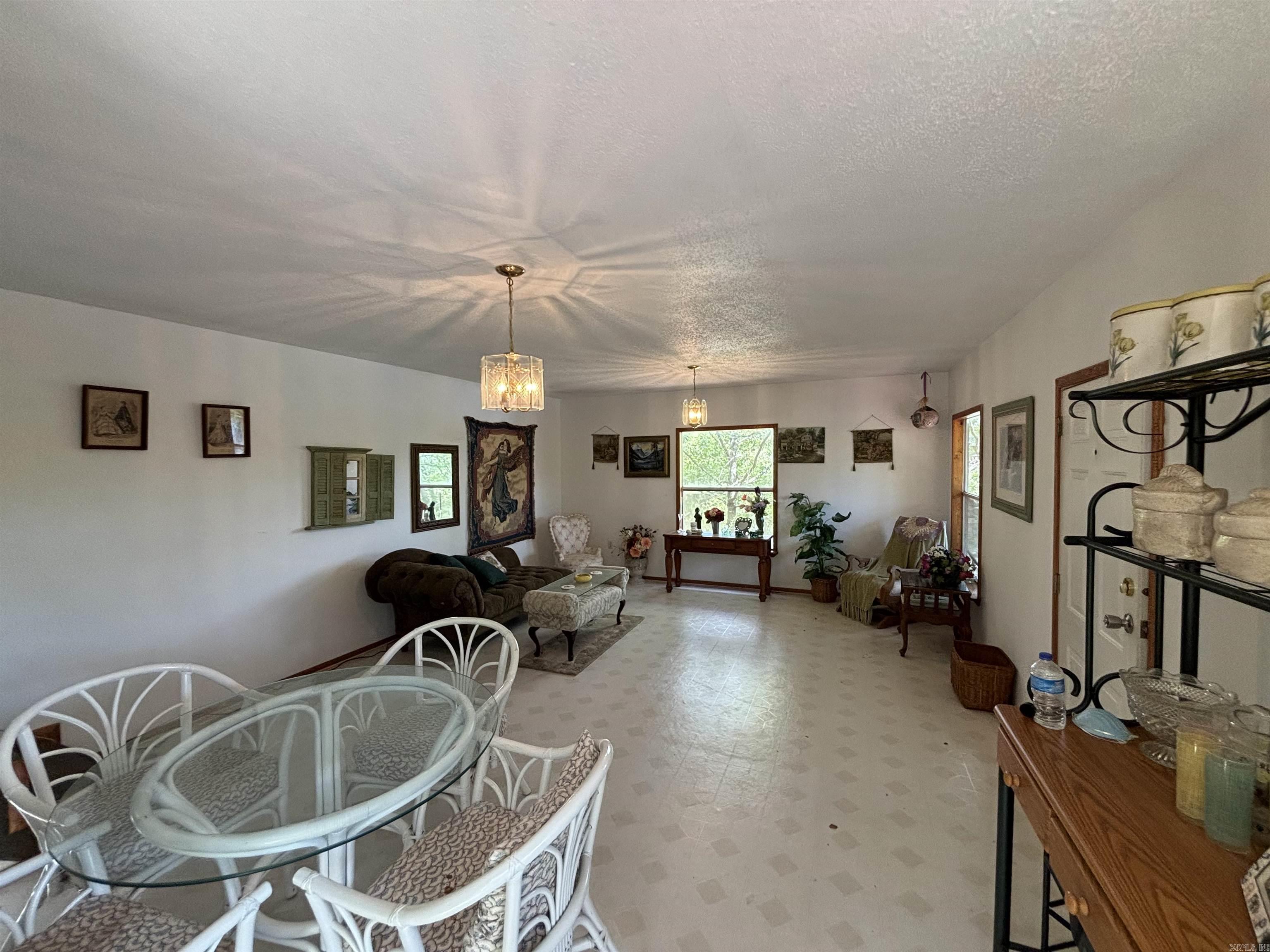 2533  Mail Route Road  Hensley, AR