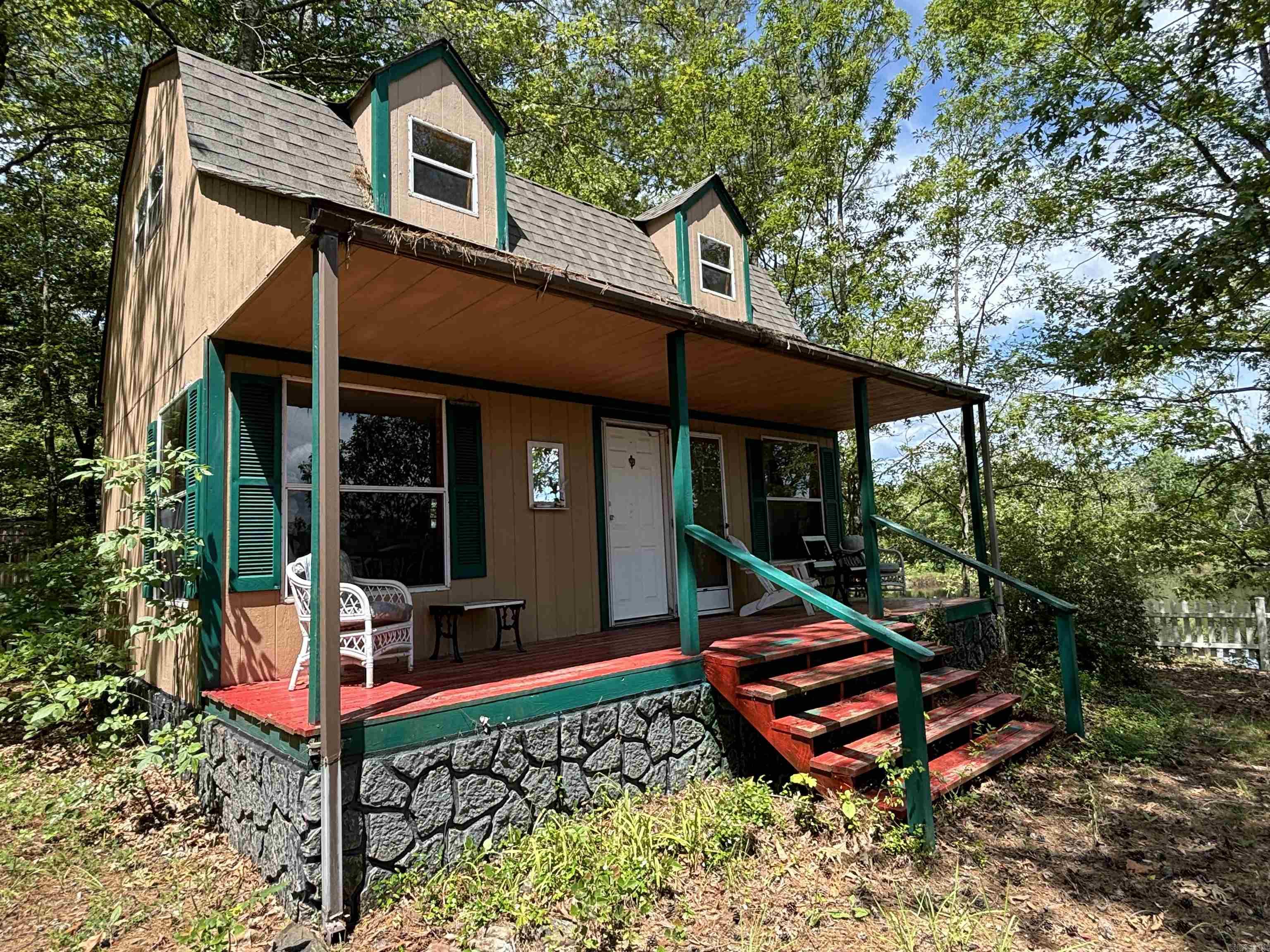 2533  Mail Route Road  Hensley, AR