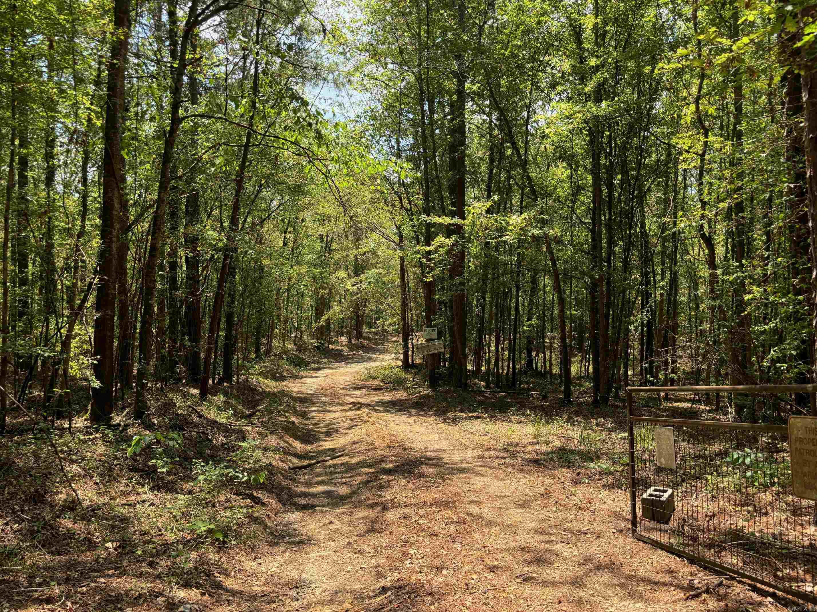 2533  Mail Route Road  Hensley, AR