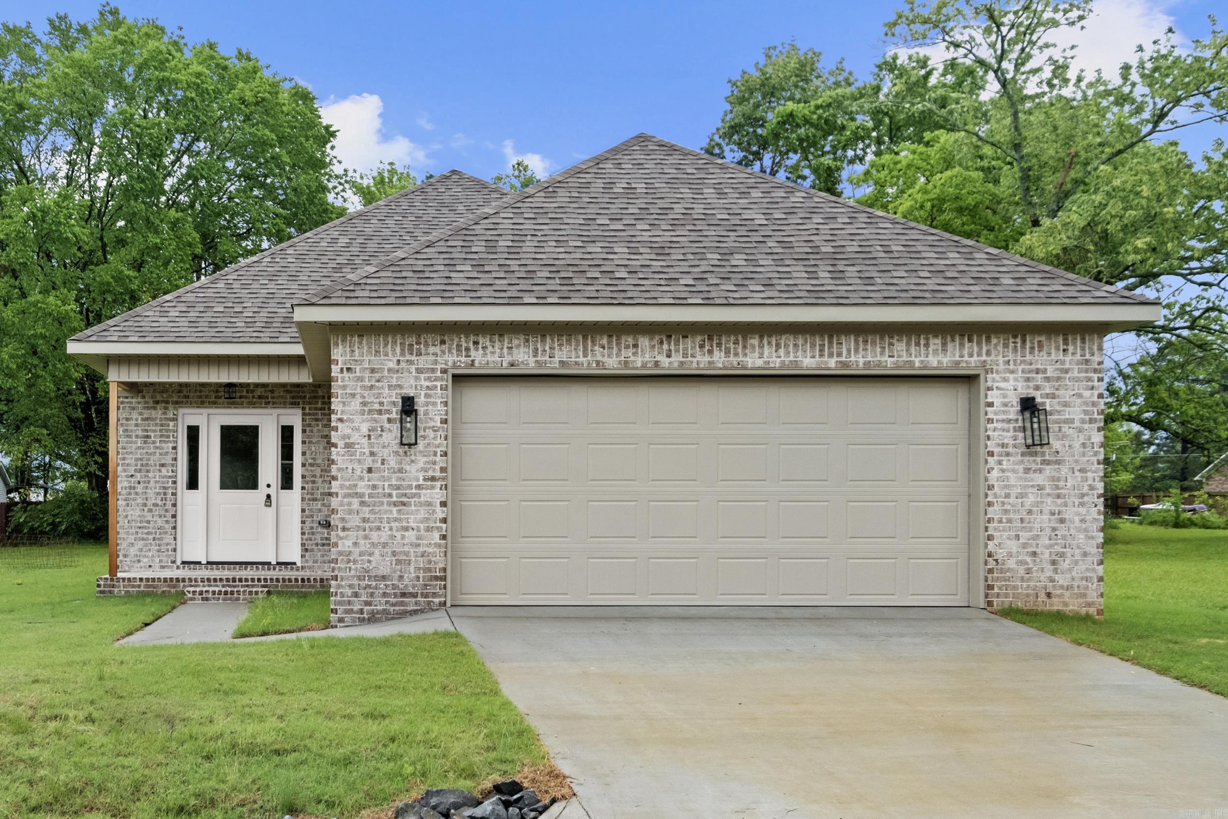 22  Ledrick  Mayflower, AR