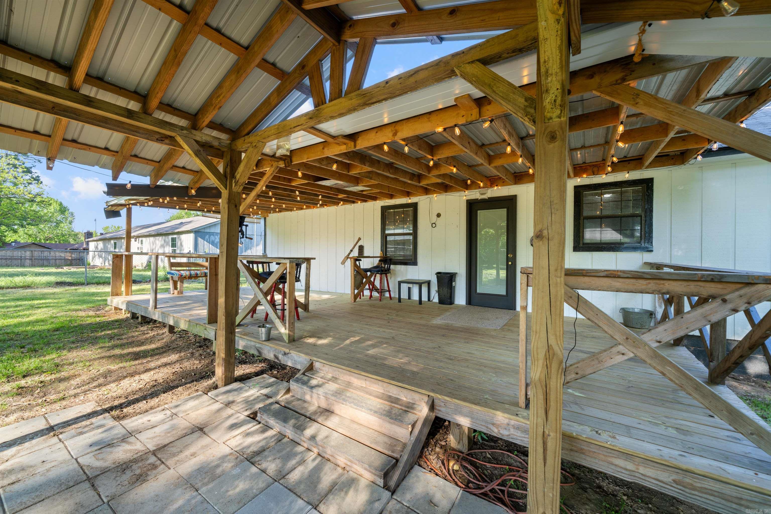 711 S Red  Sheridan, AR