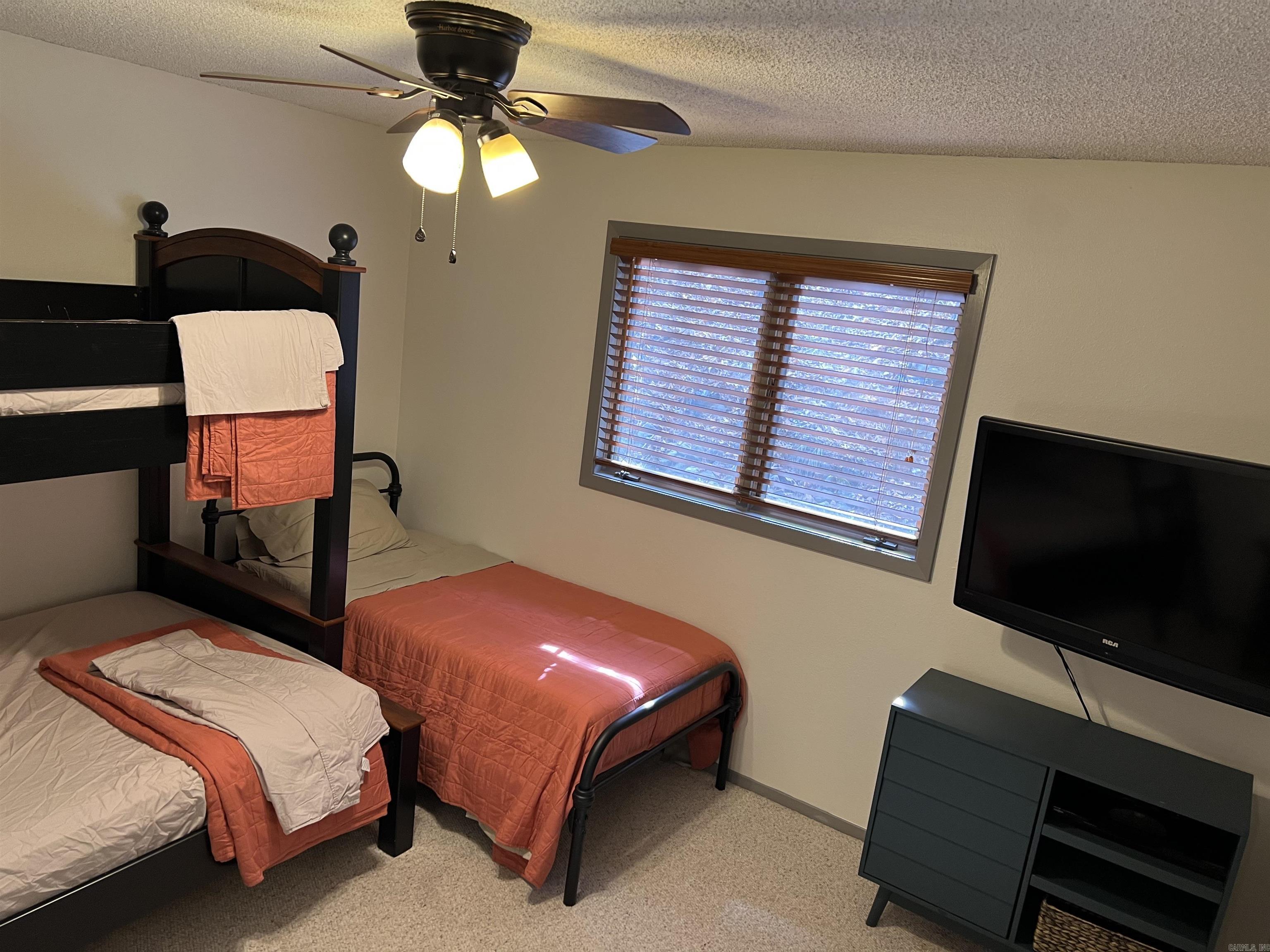 21  Pine  Mount Ida, AR