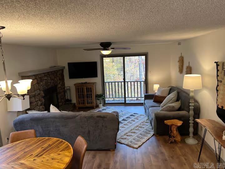 21  Pine  Mount Ida, AR