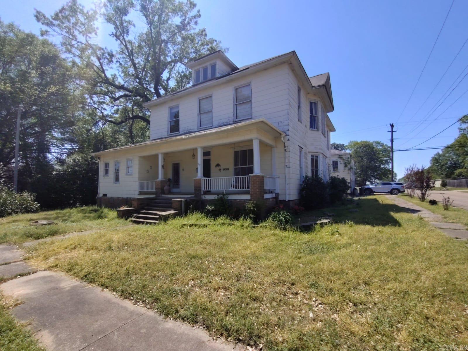 947  Pecan Street  Texarkana, AR