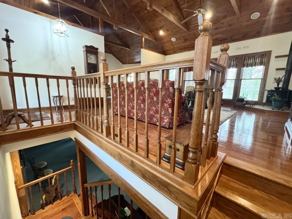 855 N Ridgeview  Mountain View, AR