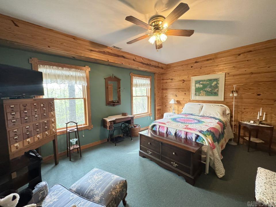 855 N Ridgeview  Mountain View, AR