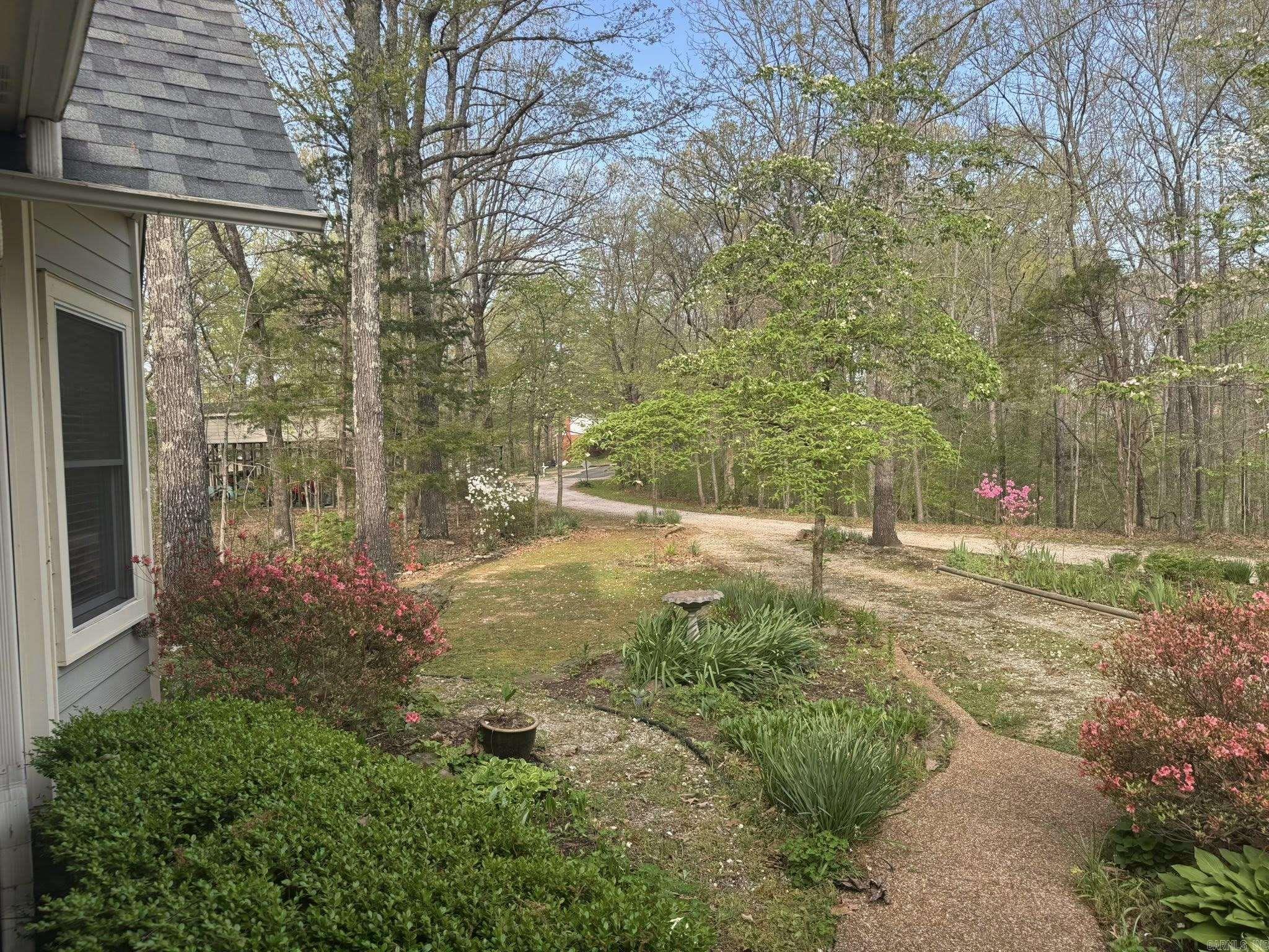 855 N Ridgeview  Mountain View, AR