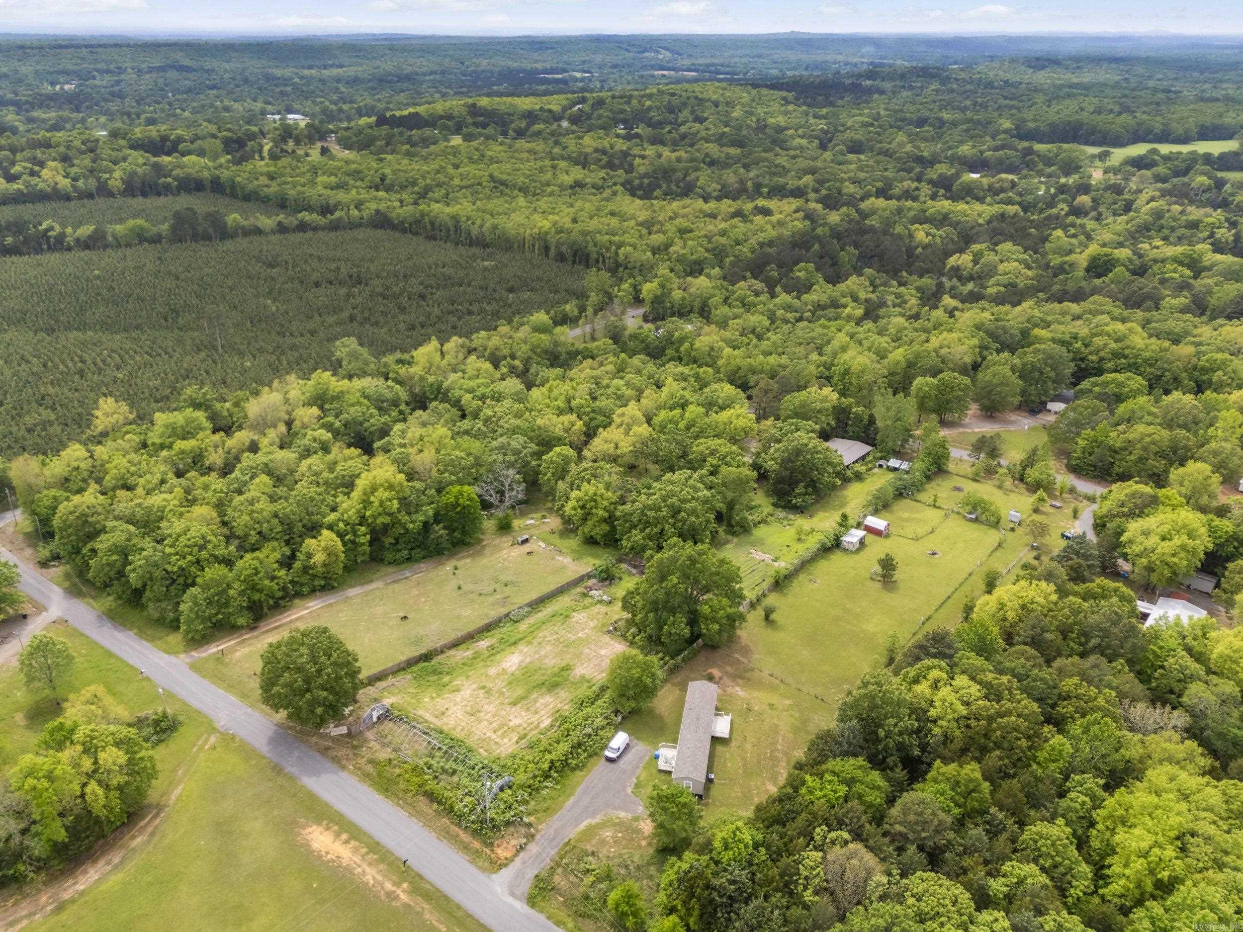 37  Jackson Rd  Holland, AR