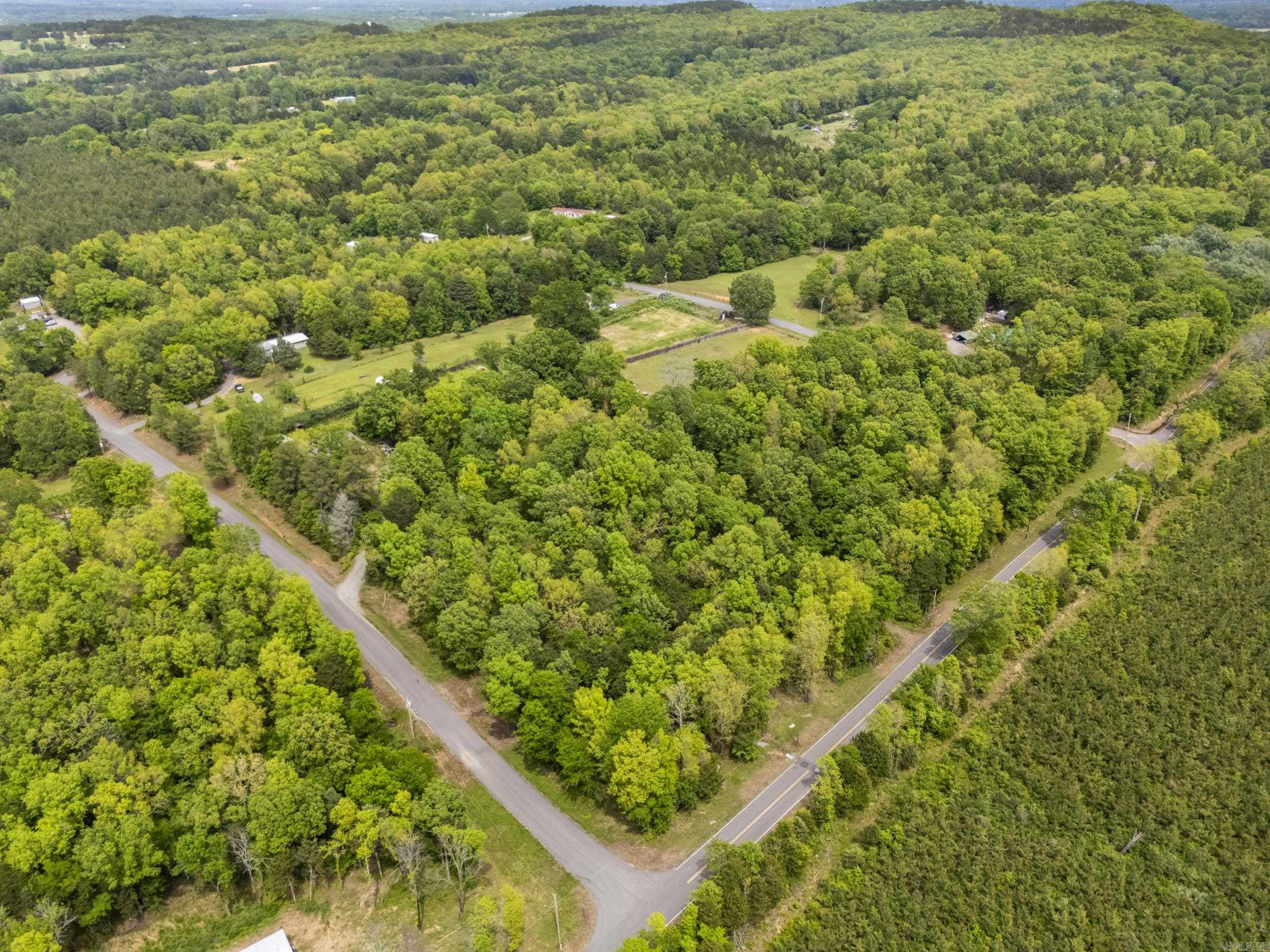 37  Jackson Rd  Holland, AR