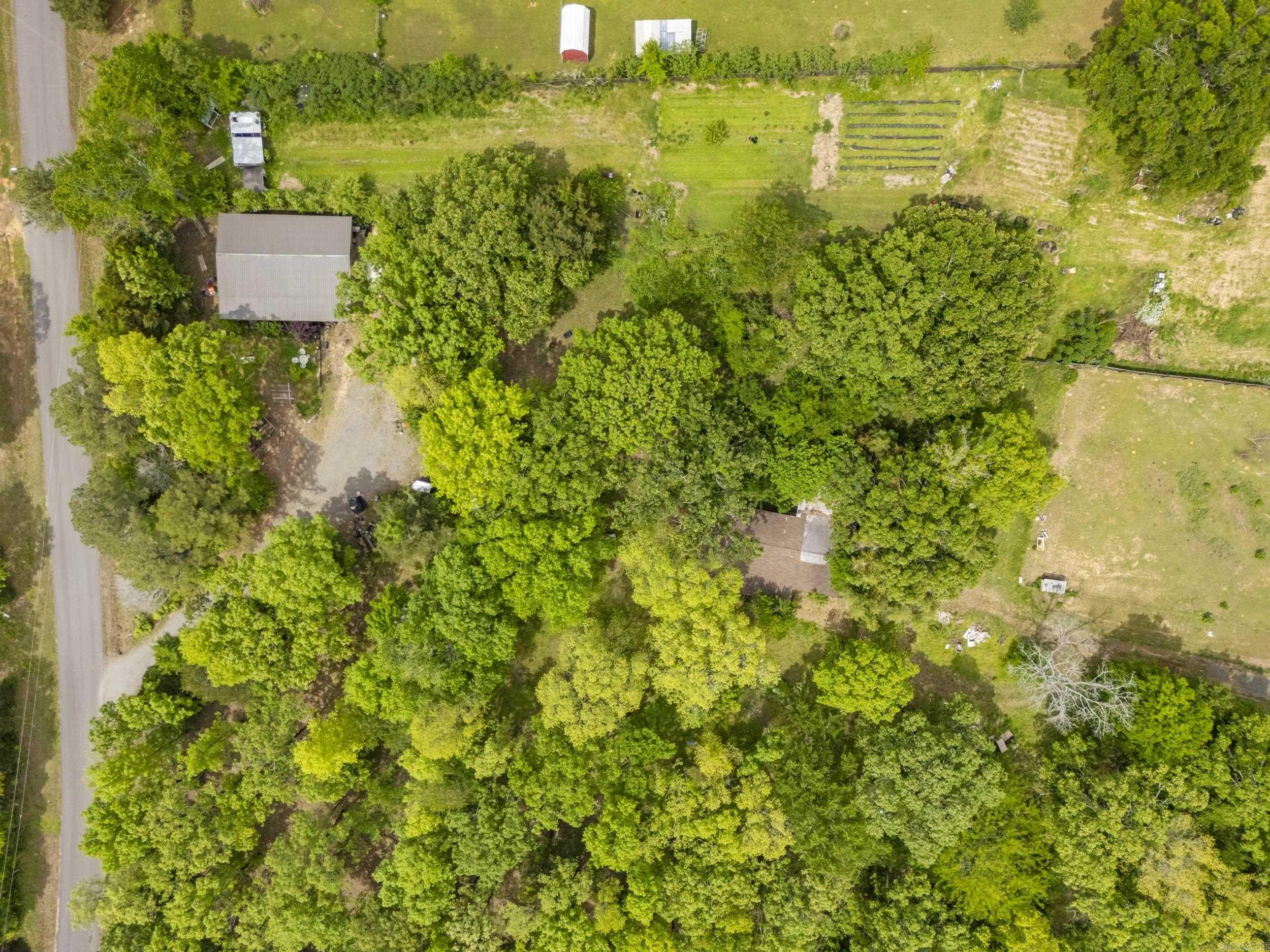 37  Jackson Rd  Holland, AR