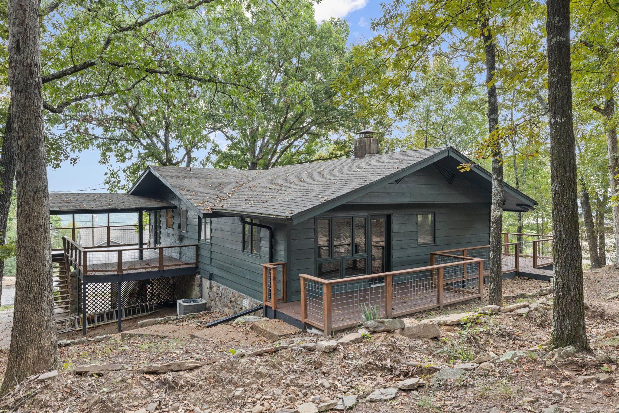 858  Dave Creek  Fairfield Bay, AR