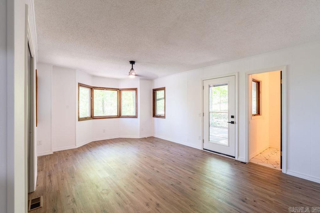 858  Dave Creek  Fairfield Bay, AR