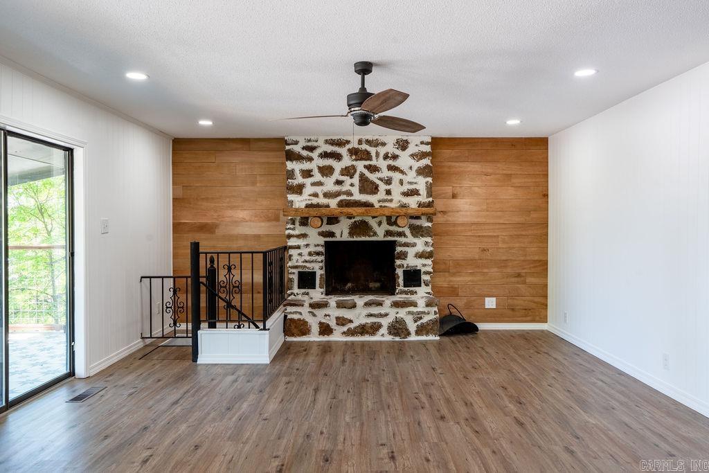 858  Dave Creek  Fairfield Bay, AR