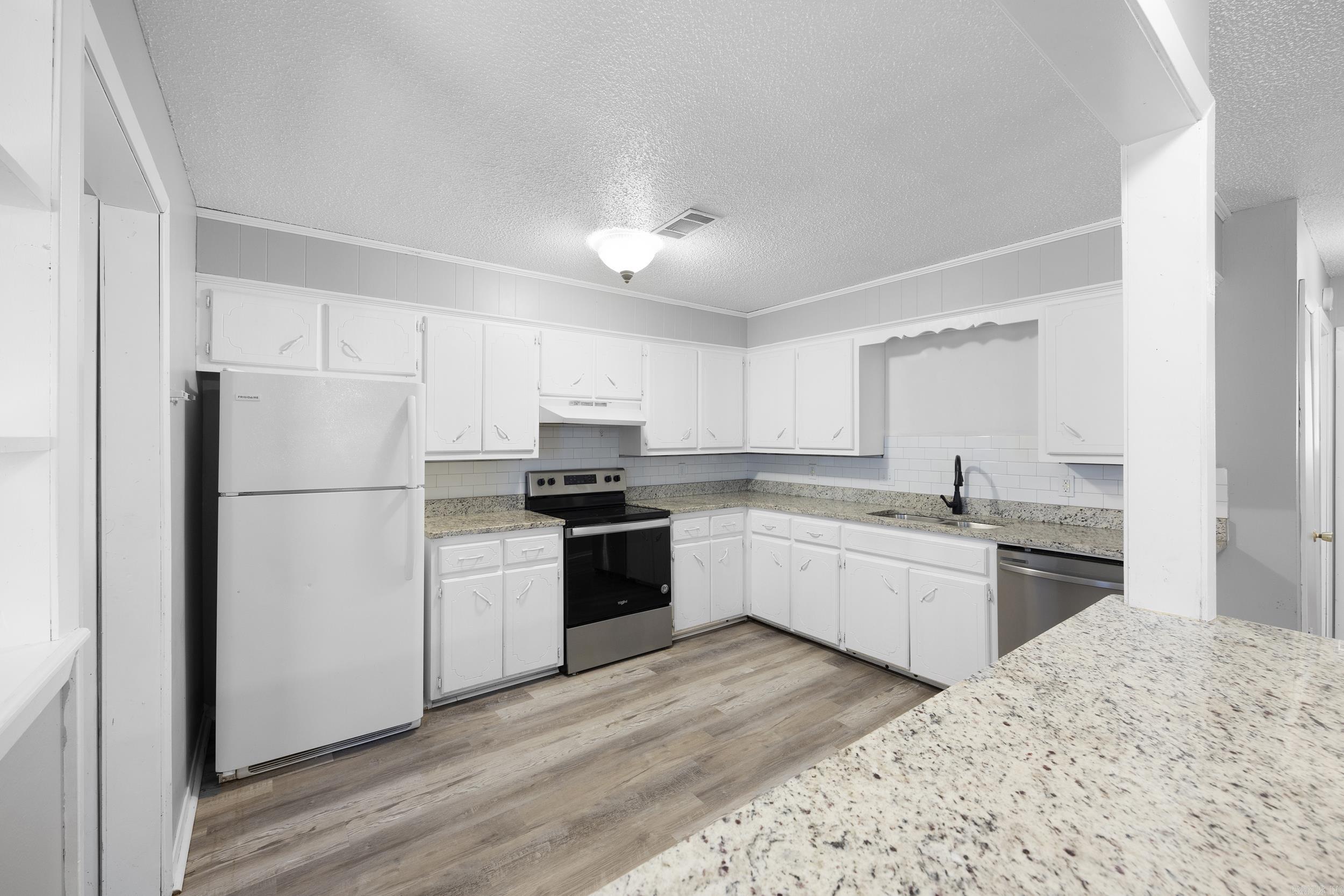 406 N Joplin  Russellville, AR