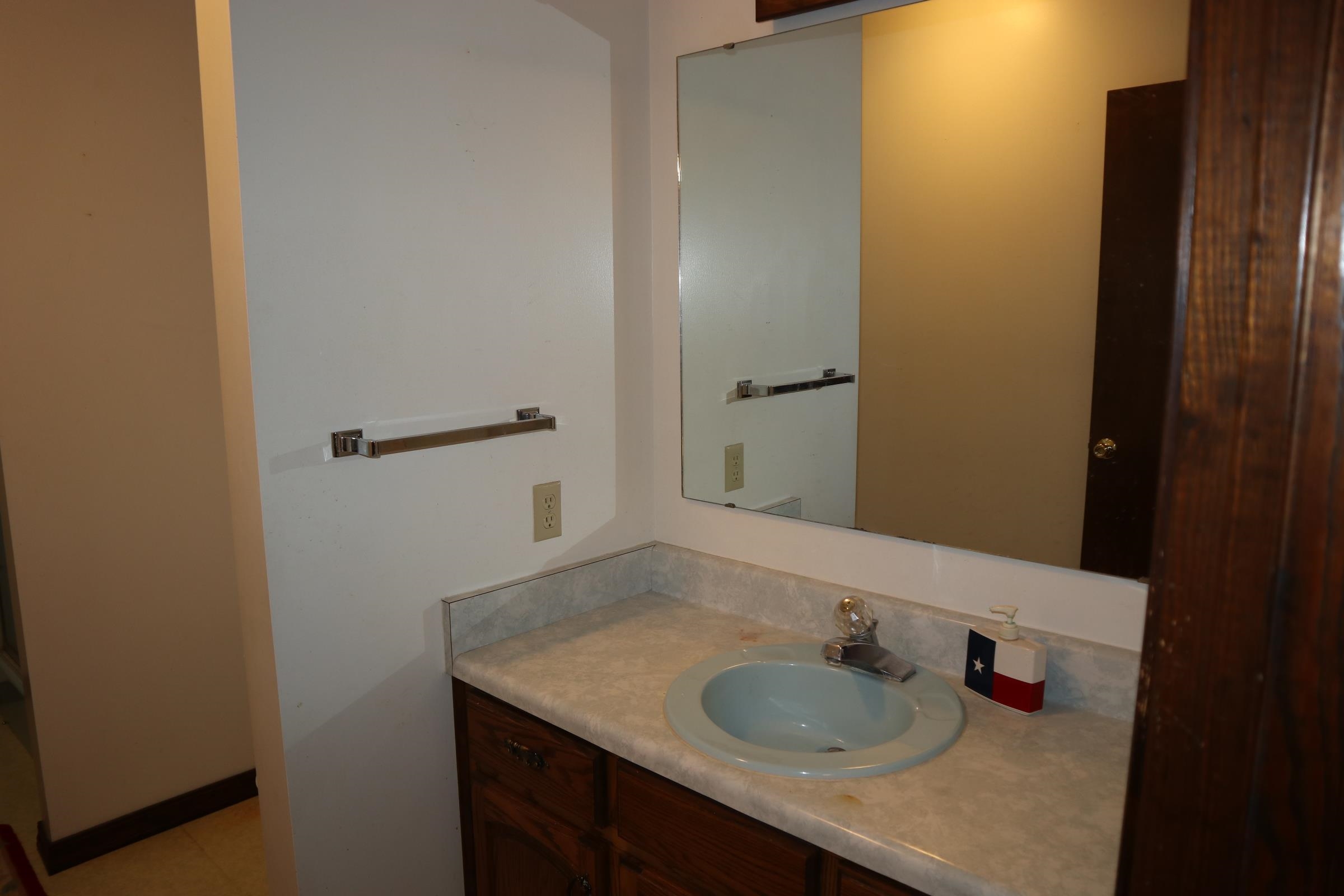 908  Crusoe Ave  Horseshoe Bend, AR