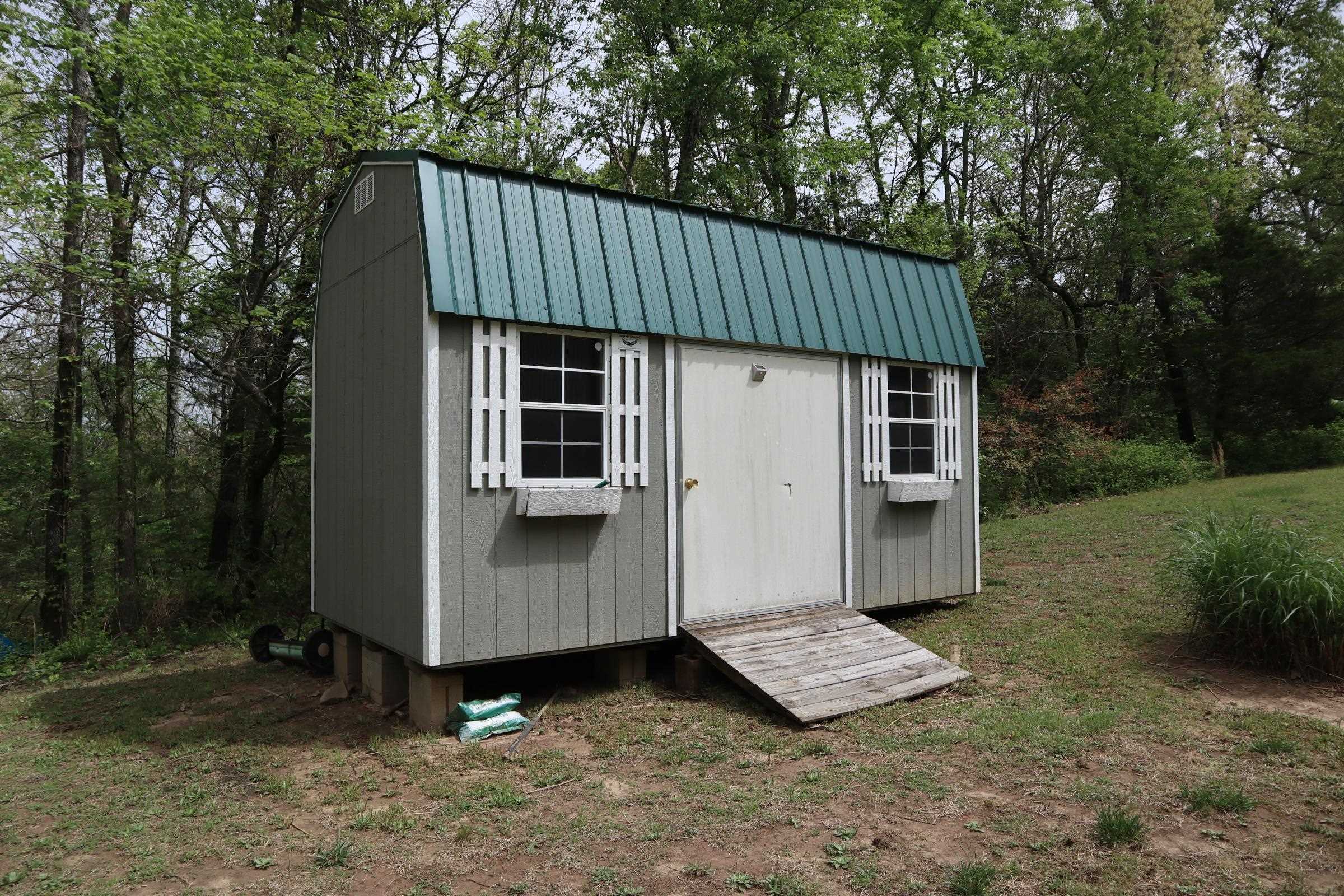 908  Crusoe Ave  Horseshoe Bend, AR