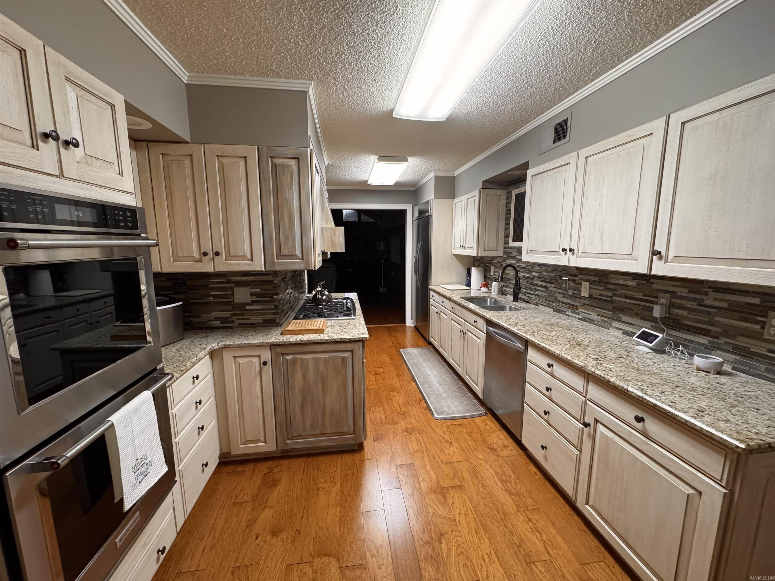 1002 S Lowe  Stuttgart, AR