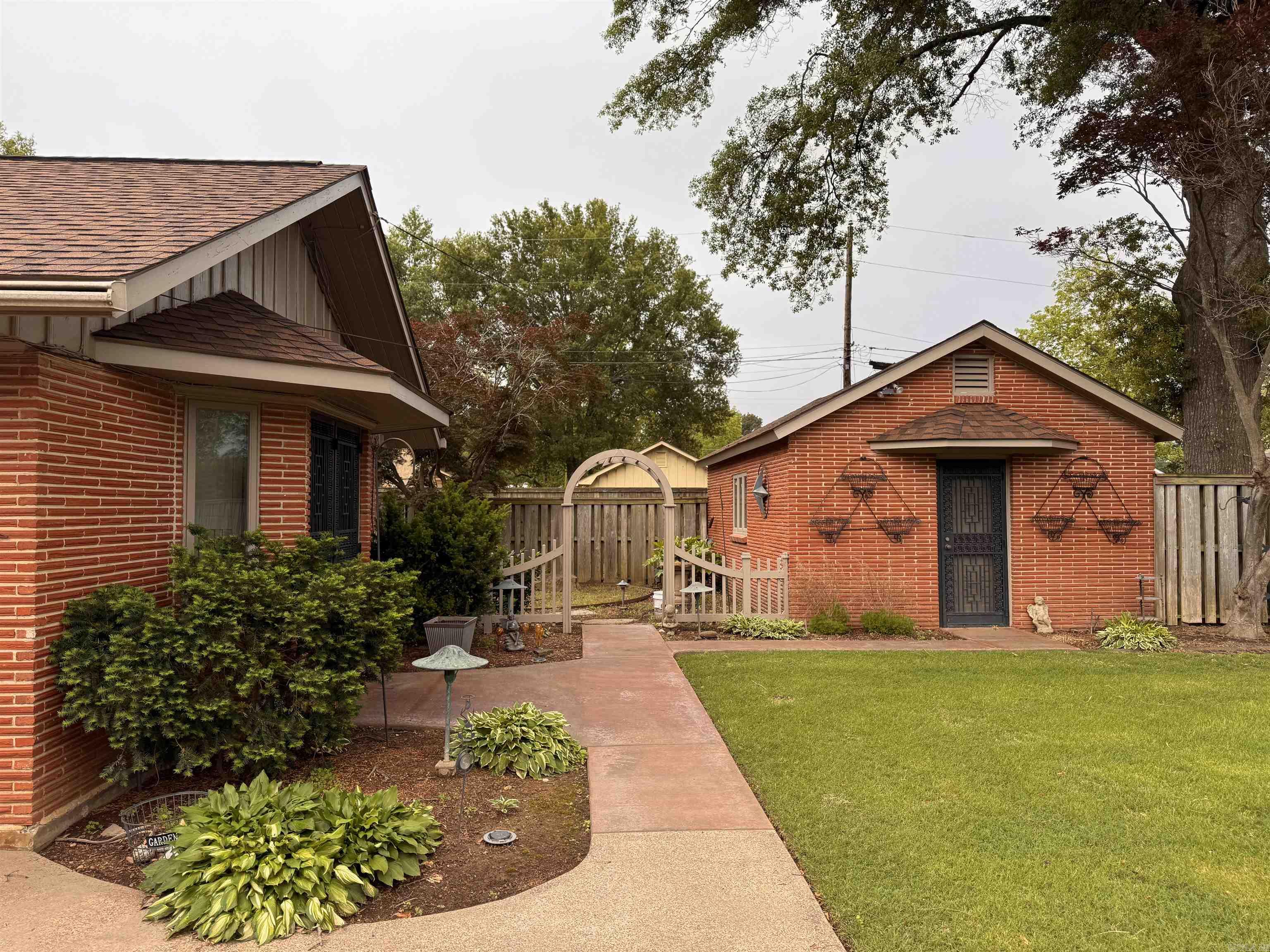 1002 S Lowe  Stuttgart, AR