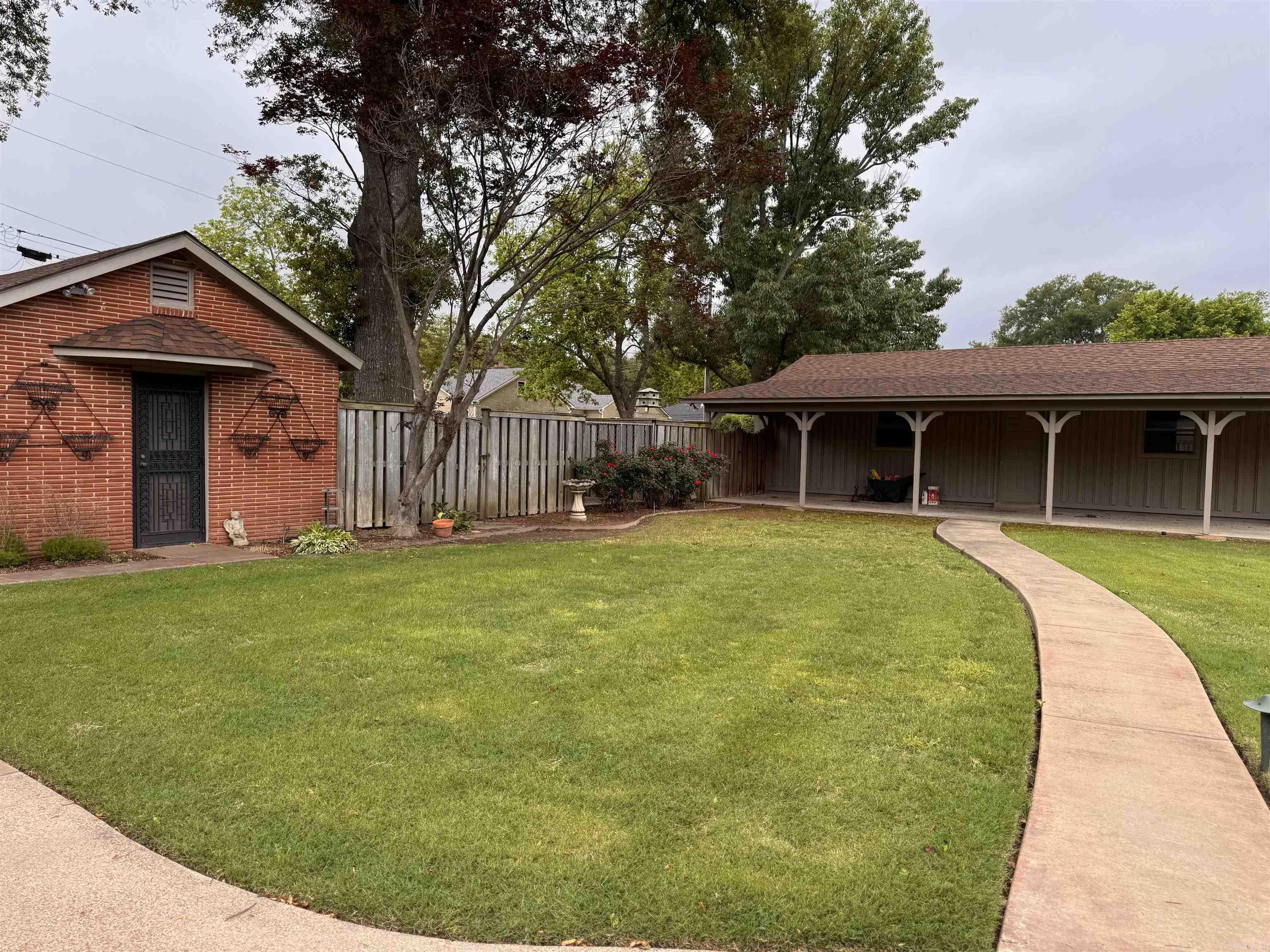 1002 S Lowe  Stuttgart, AR