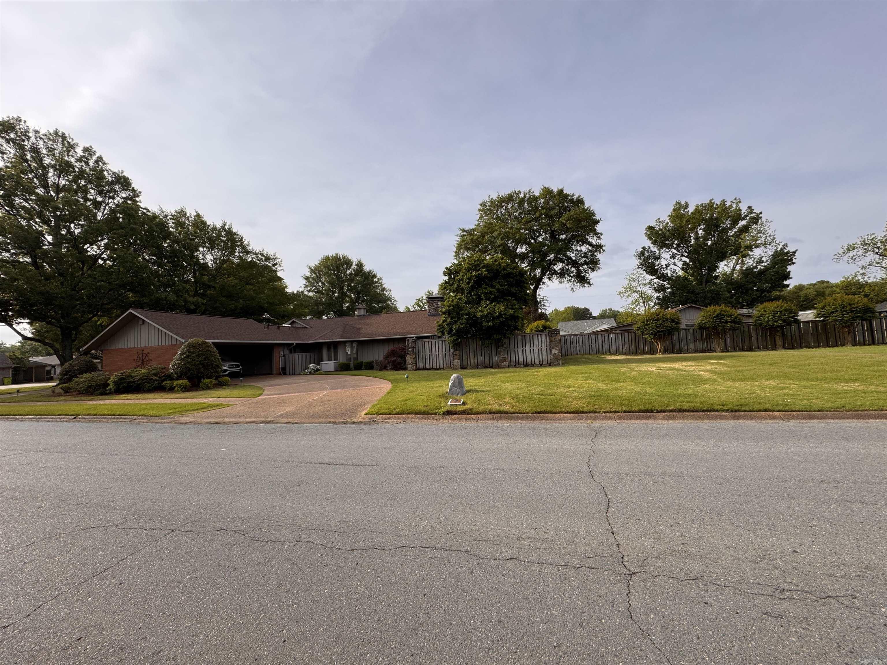 1002 S Lowe  Stuttgart, AR
