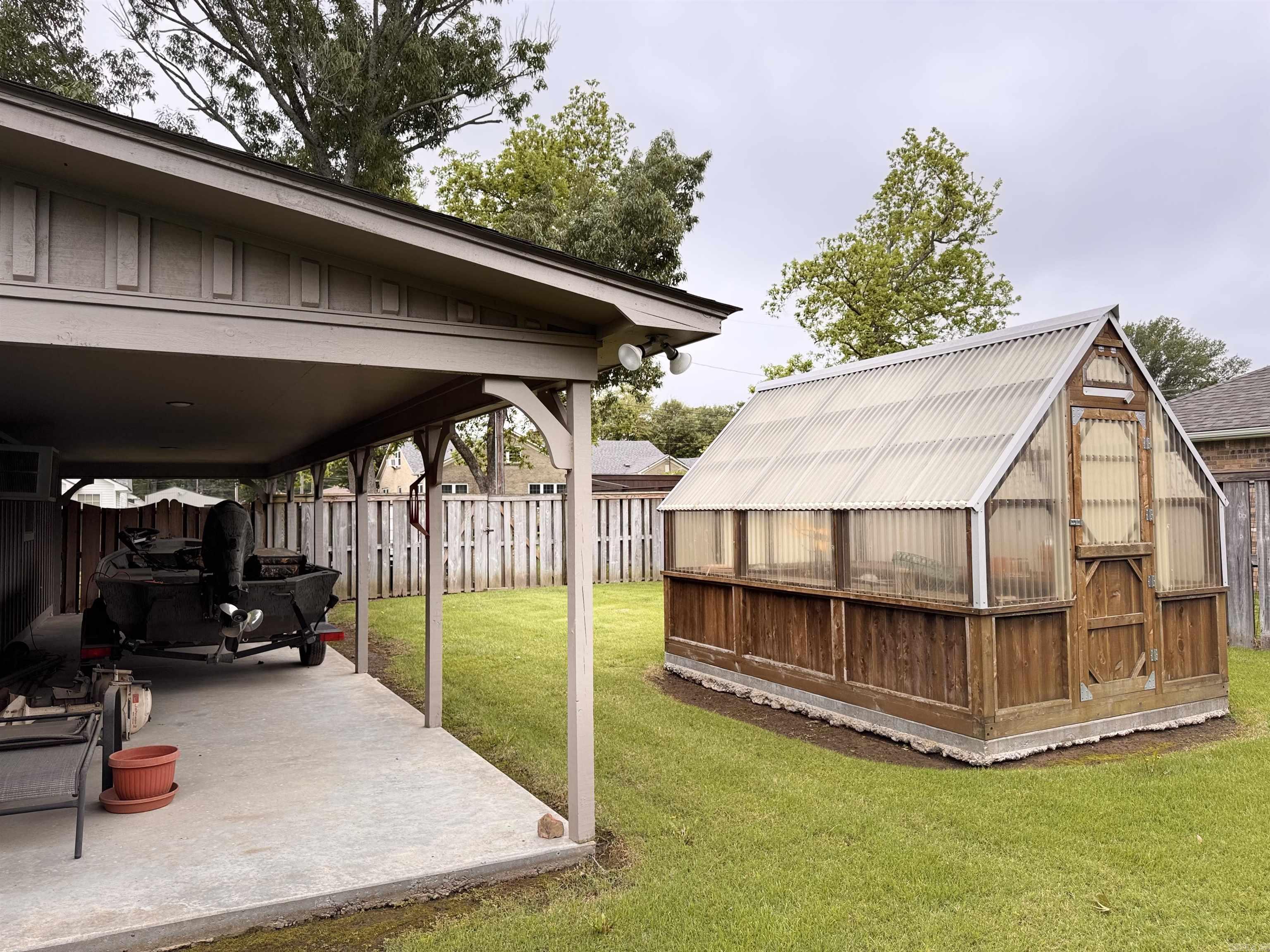 1002 S Lowe  Stuttgart, AR
