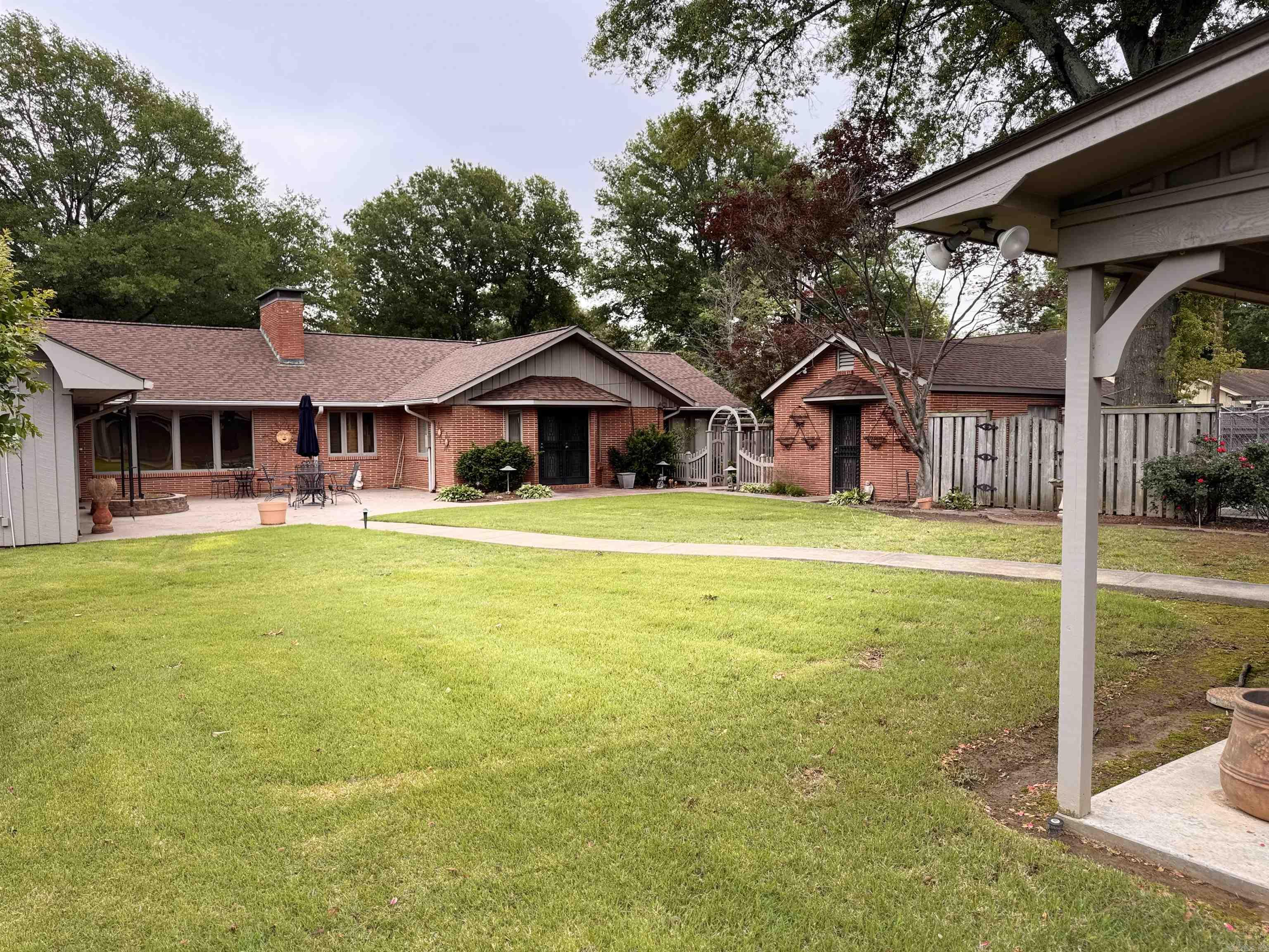 1002 S Lowe  Stuttgart, AR
