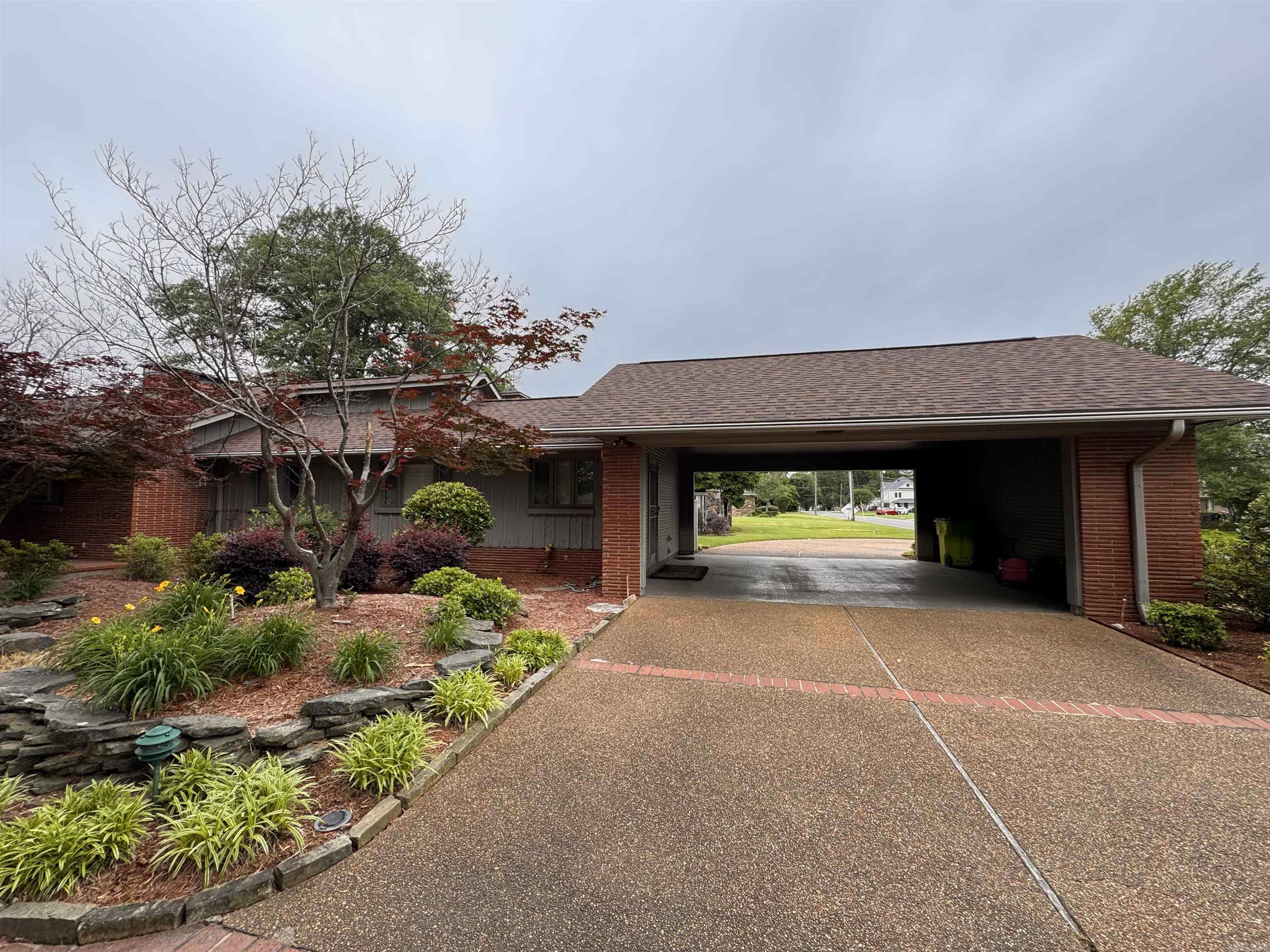 1002 S Lowe  Stuttgart, AR