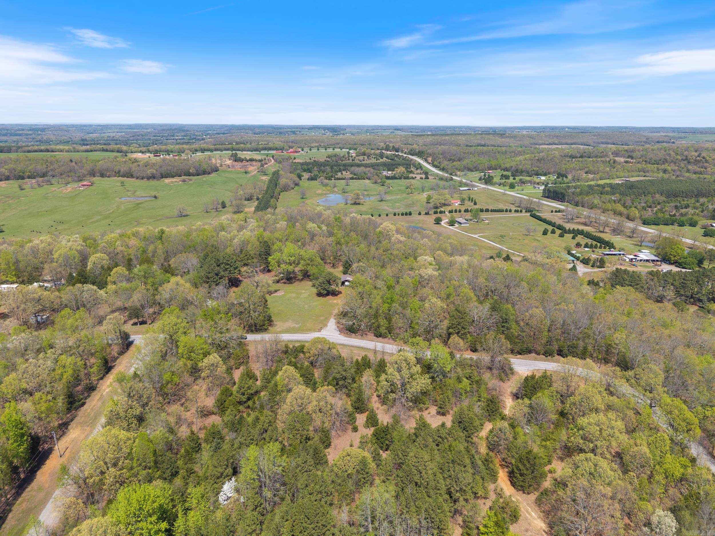 192  Overbeck Ln  Romance, AR