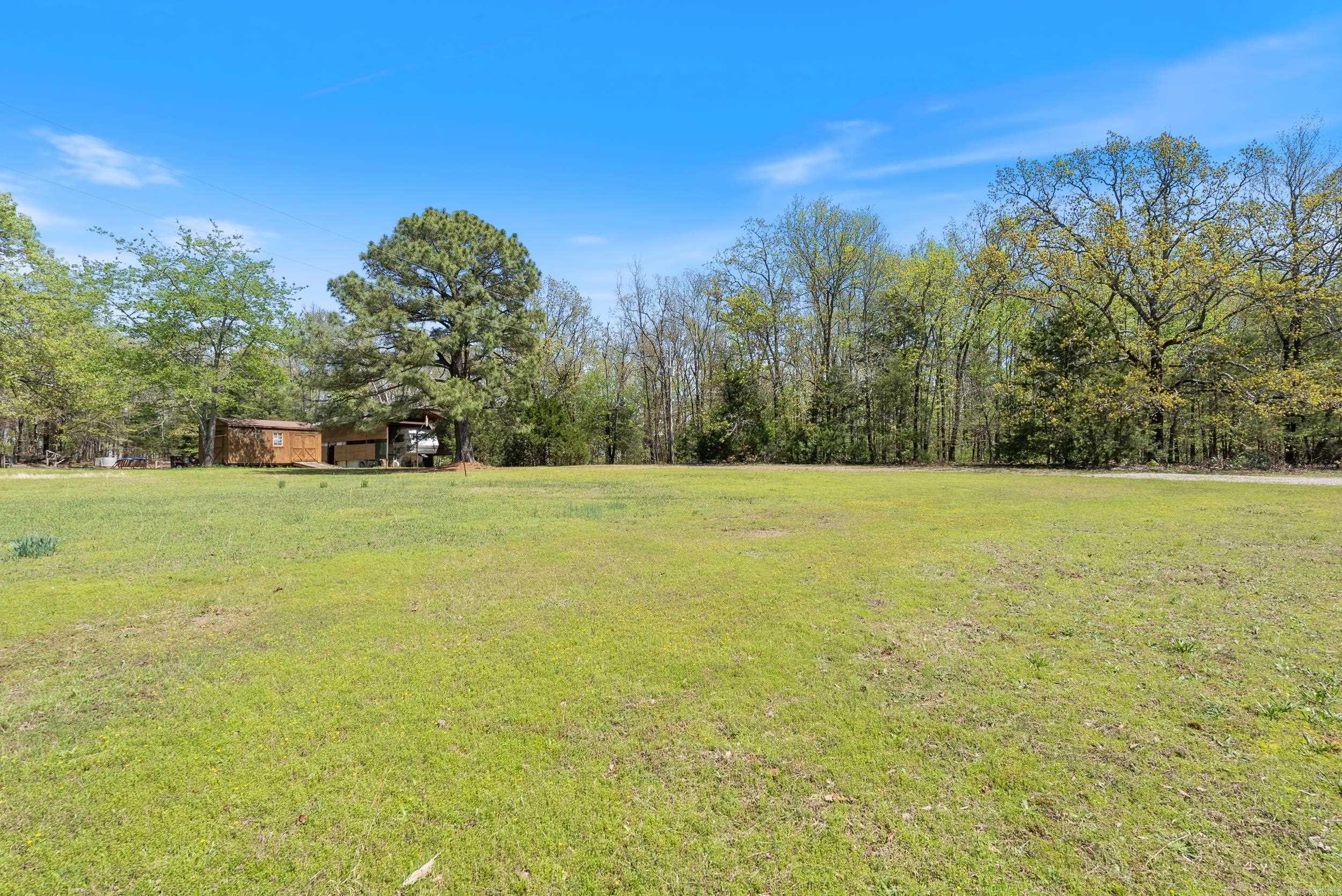 192  Overbeck Ln  Romance, AR