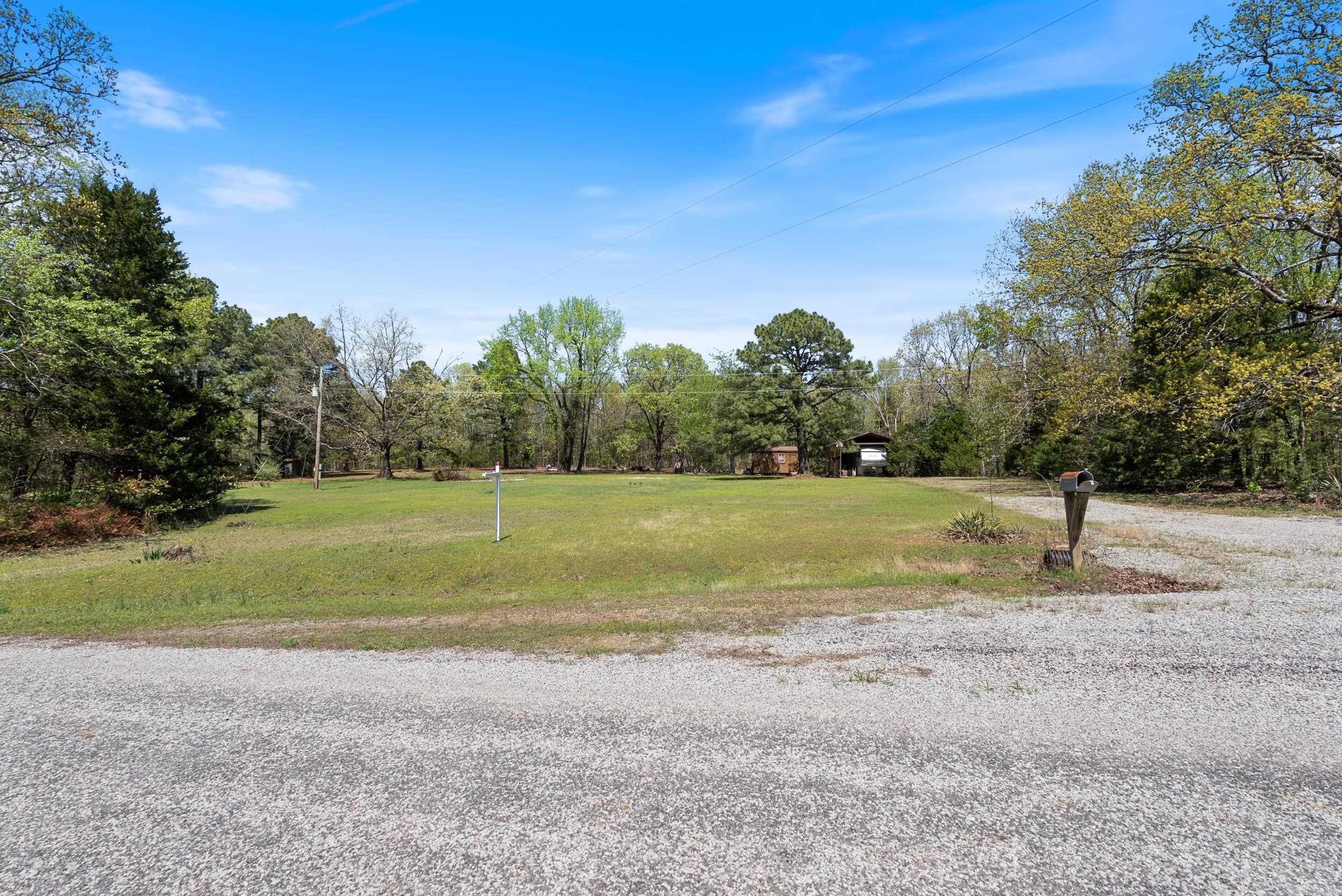 192  Overbeck Ln  Romance, AR