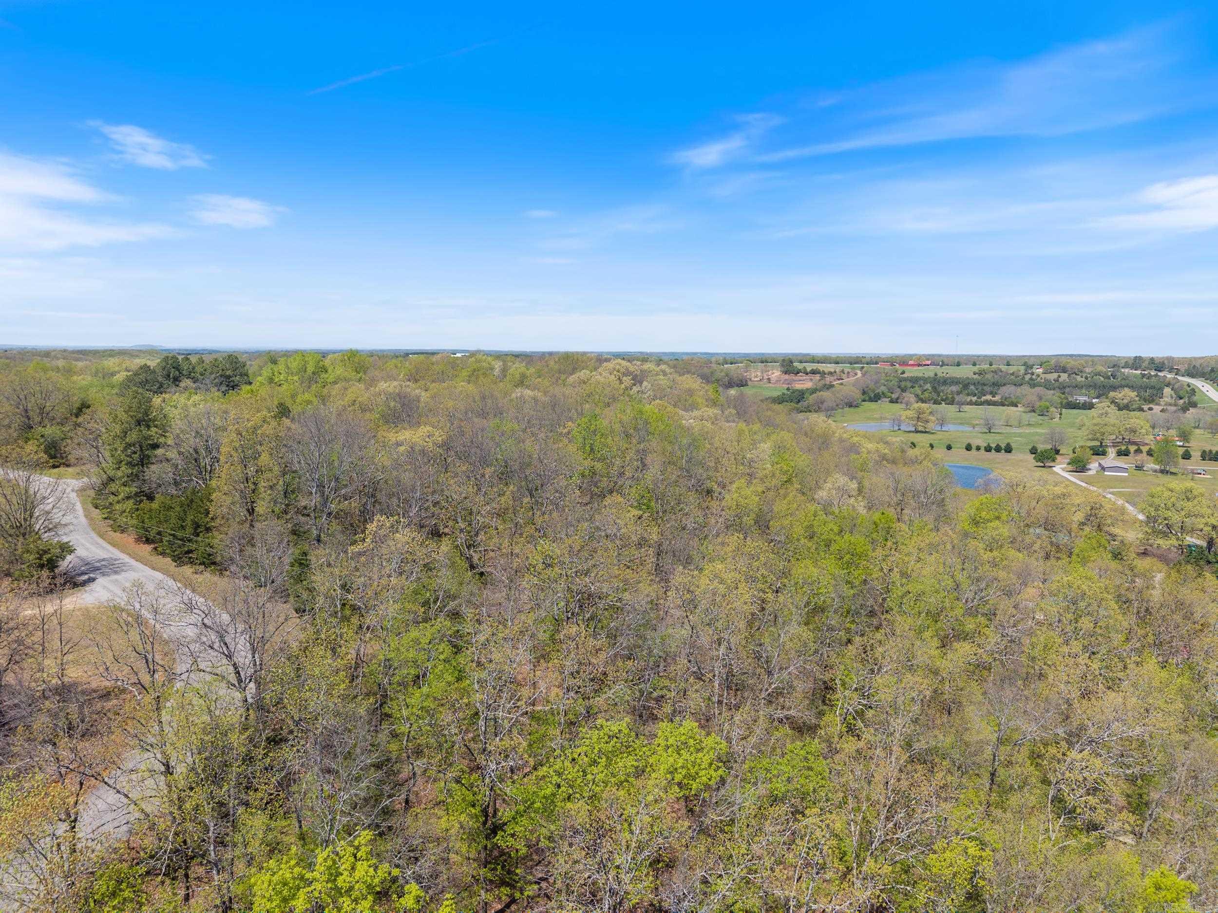 192  Overbeck Ln  Romance, AR