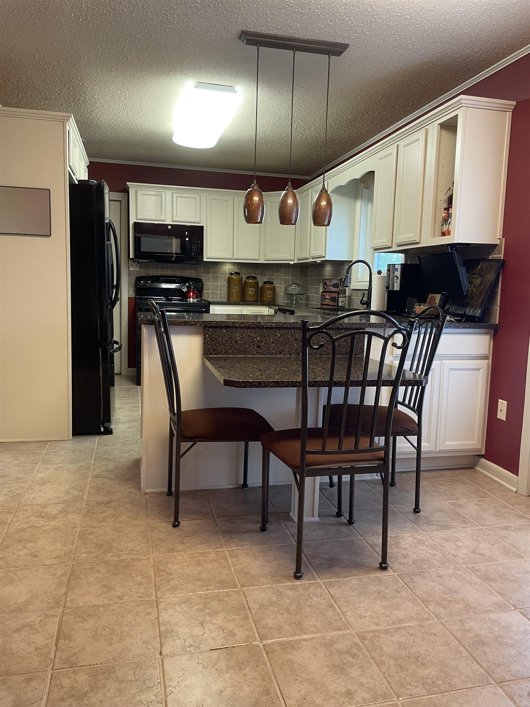 1401  Headlee Dr  Searcy, AR