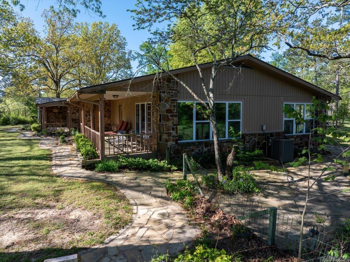 214  Hwy 375 E  Mena, AR