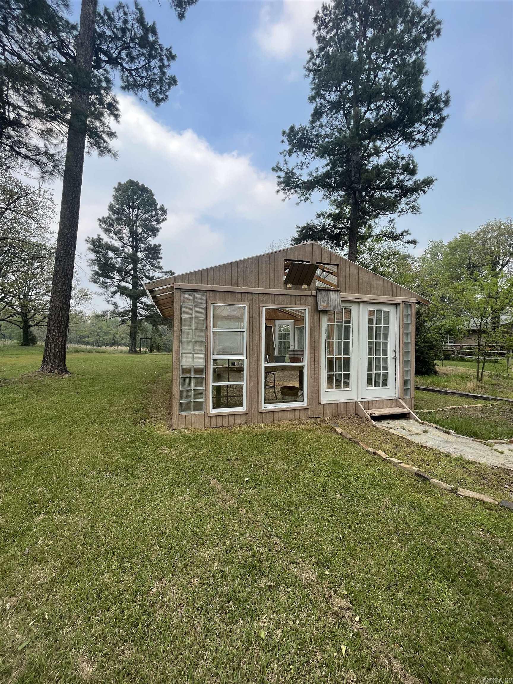 214  Hwy 375 E  Mena, AR