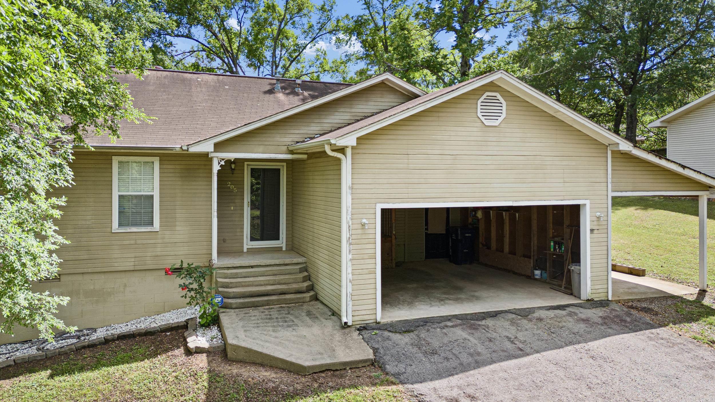 205 NW 17th  Atkins, AR