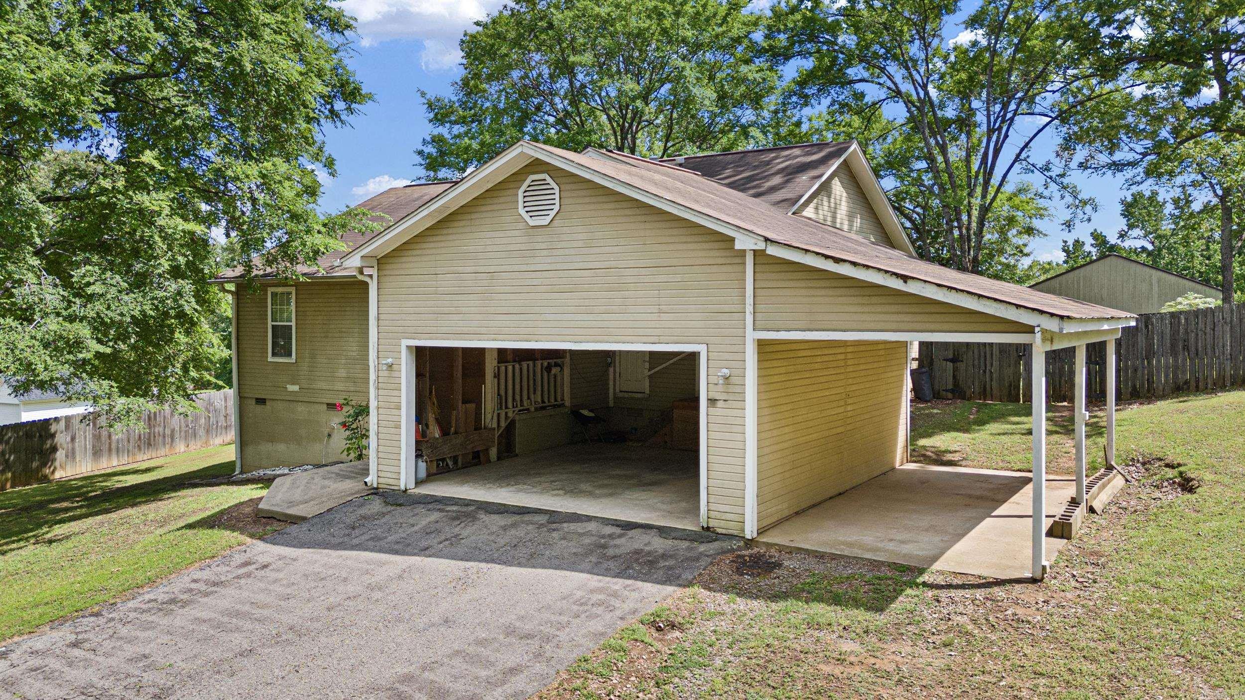205 NW 17th  Atkins, AR