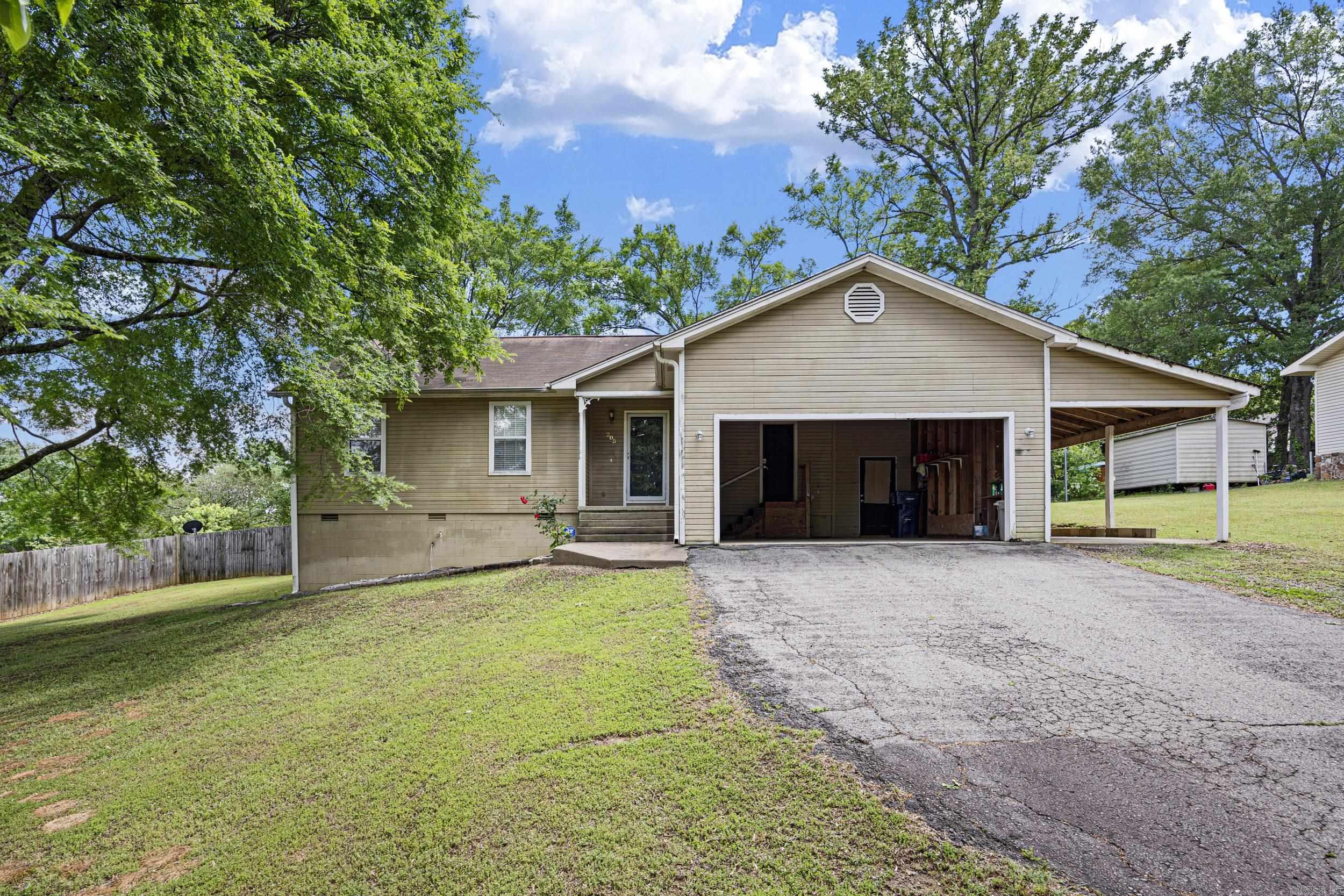 205 NW 17th  Atkins, AR