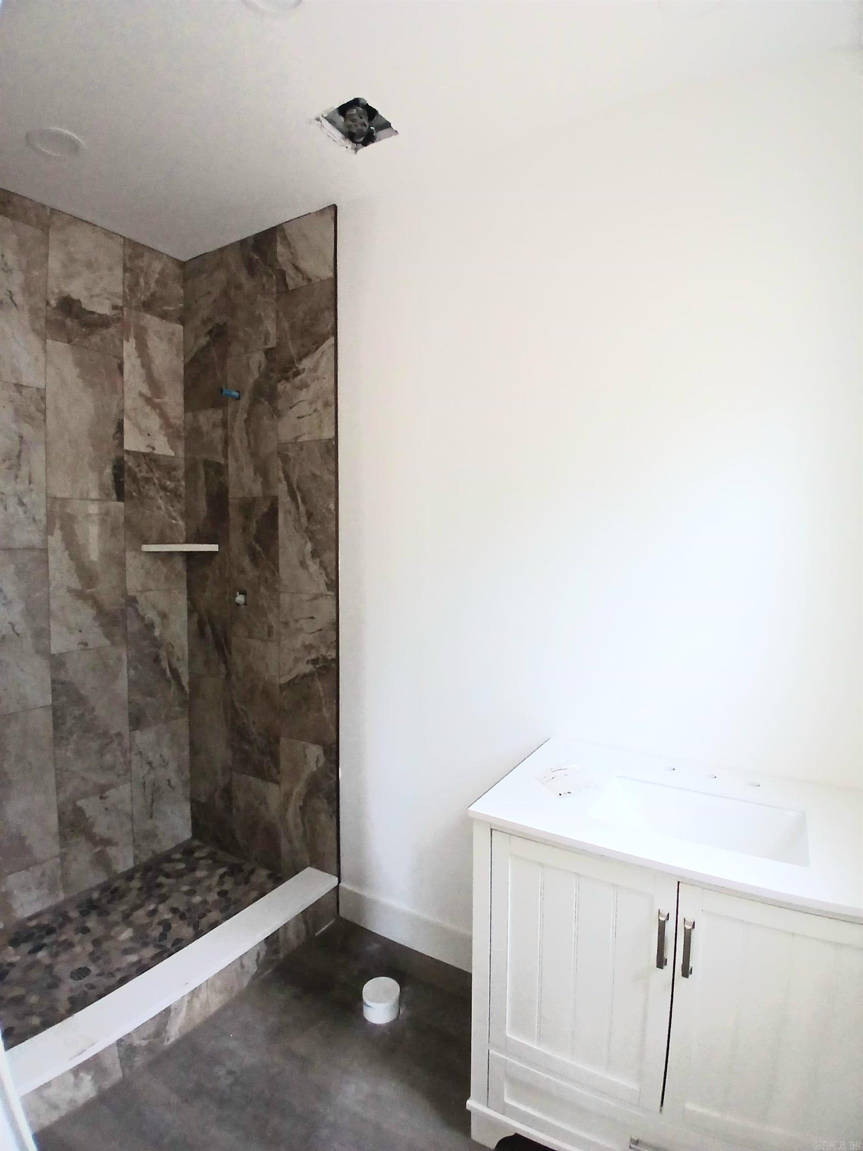 166  Woodridge St  Hot Springs, AR