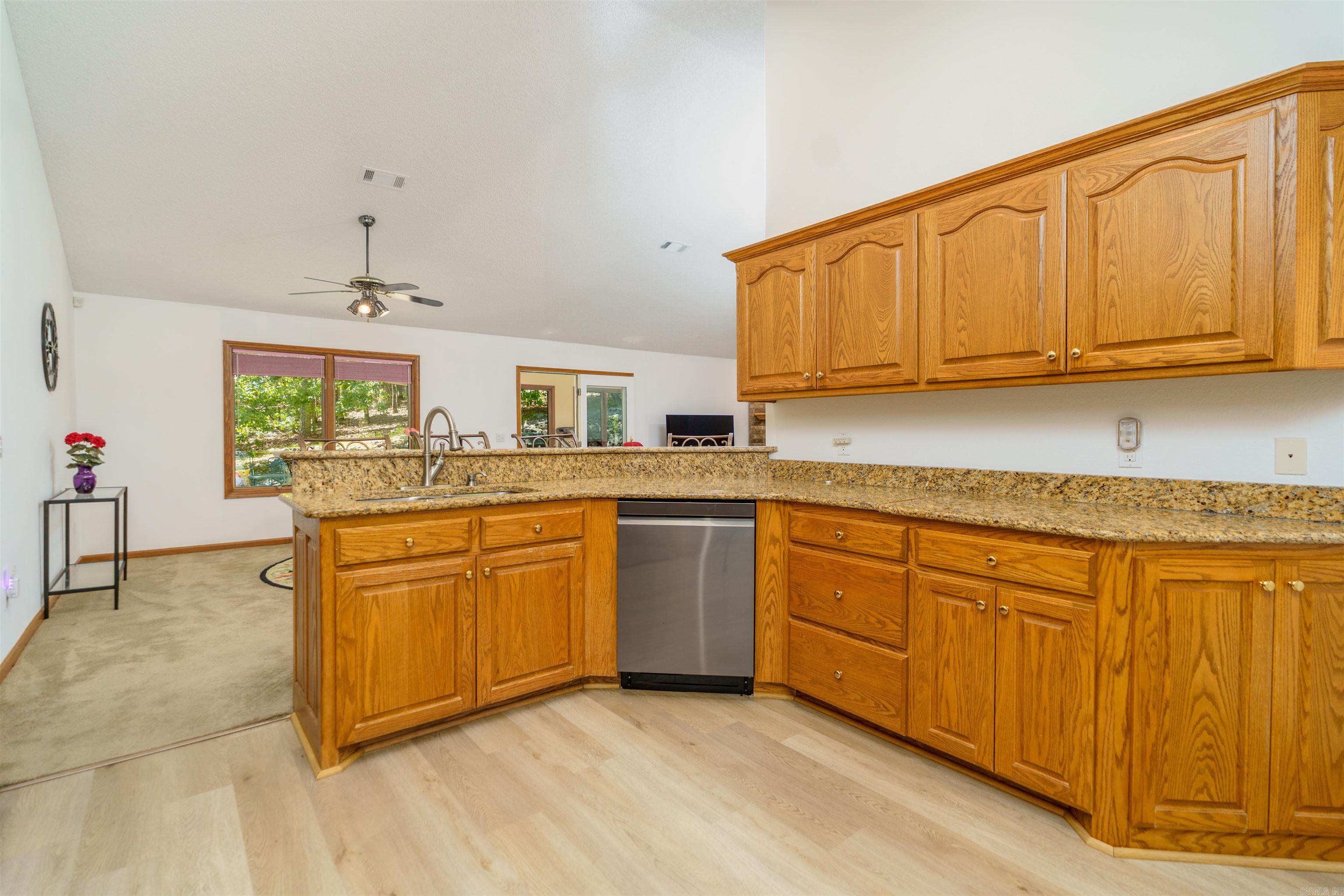 10  Coronado Ln  Hot Springs Village, AR