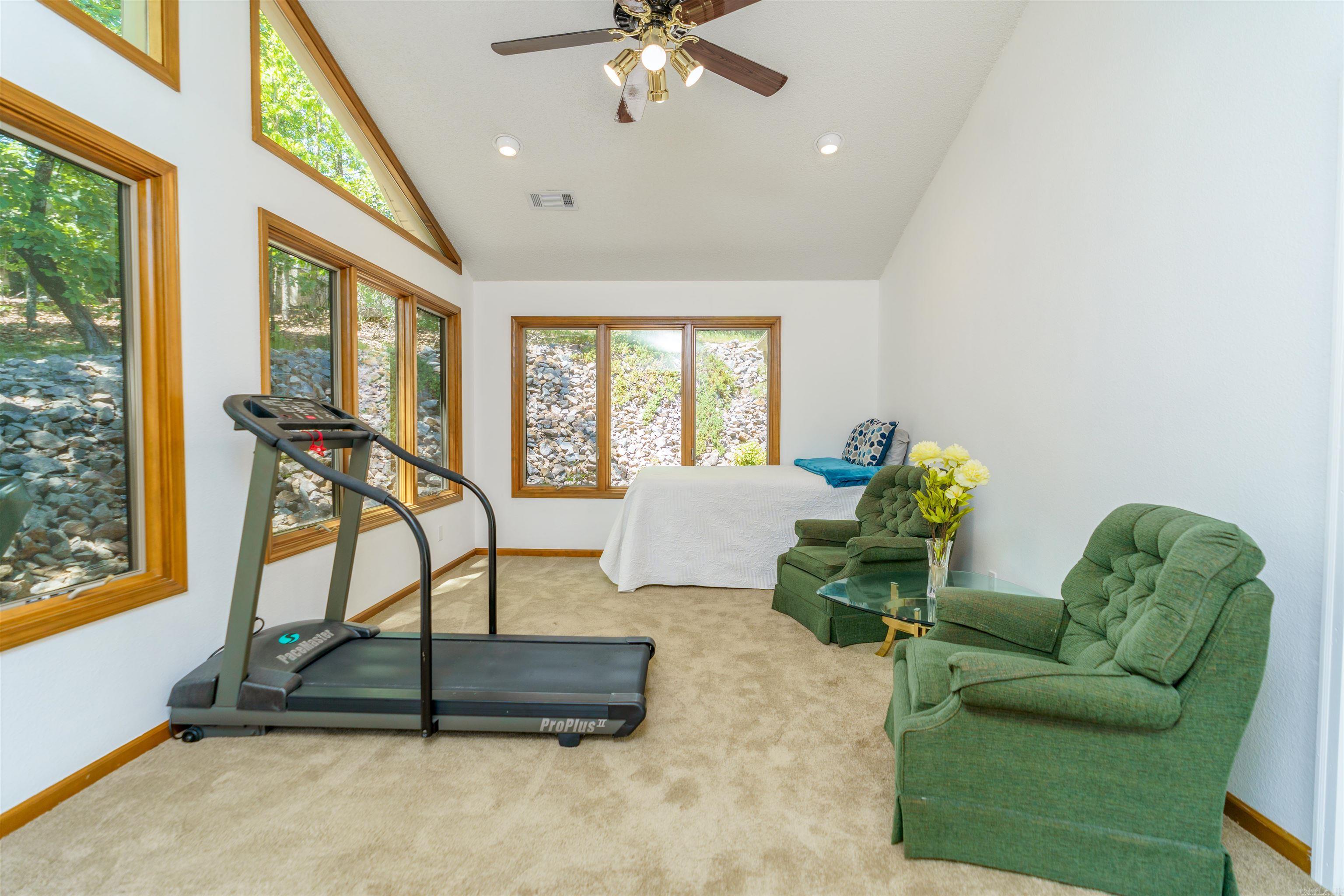 10  Coronado Ln  Hot Springs Village, AR