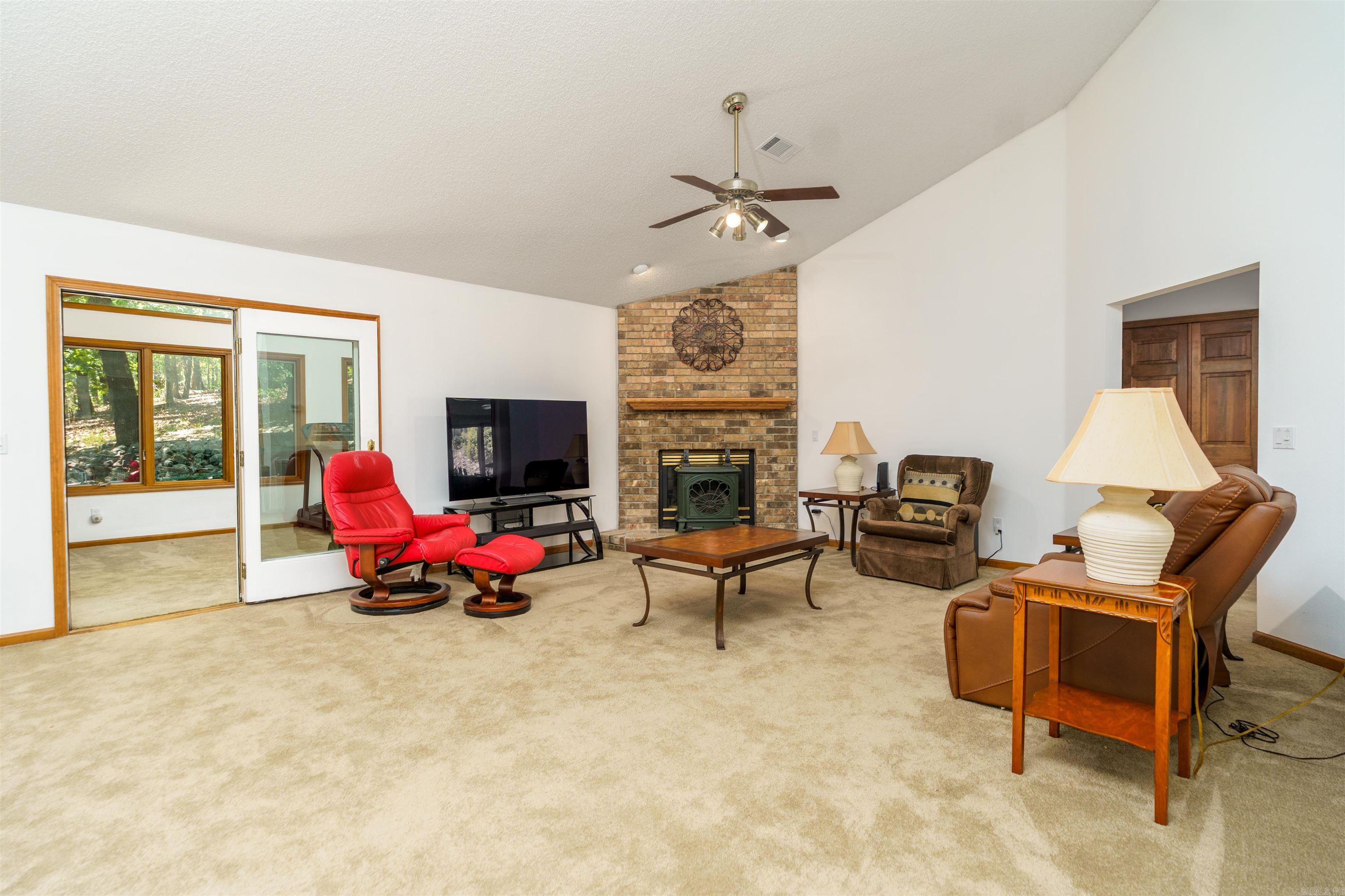 10  Coronado Ln  Hot Springs Village, AR