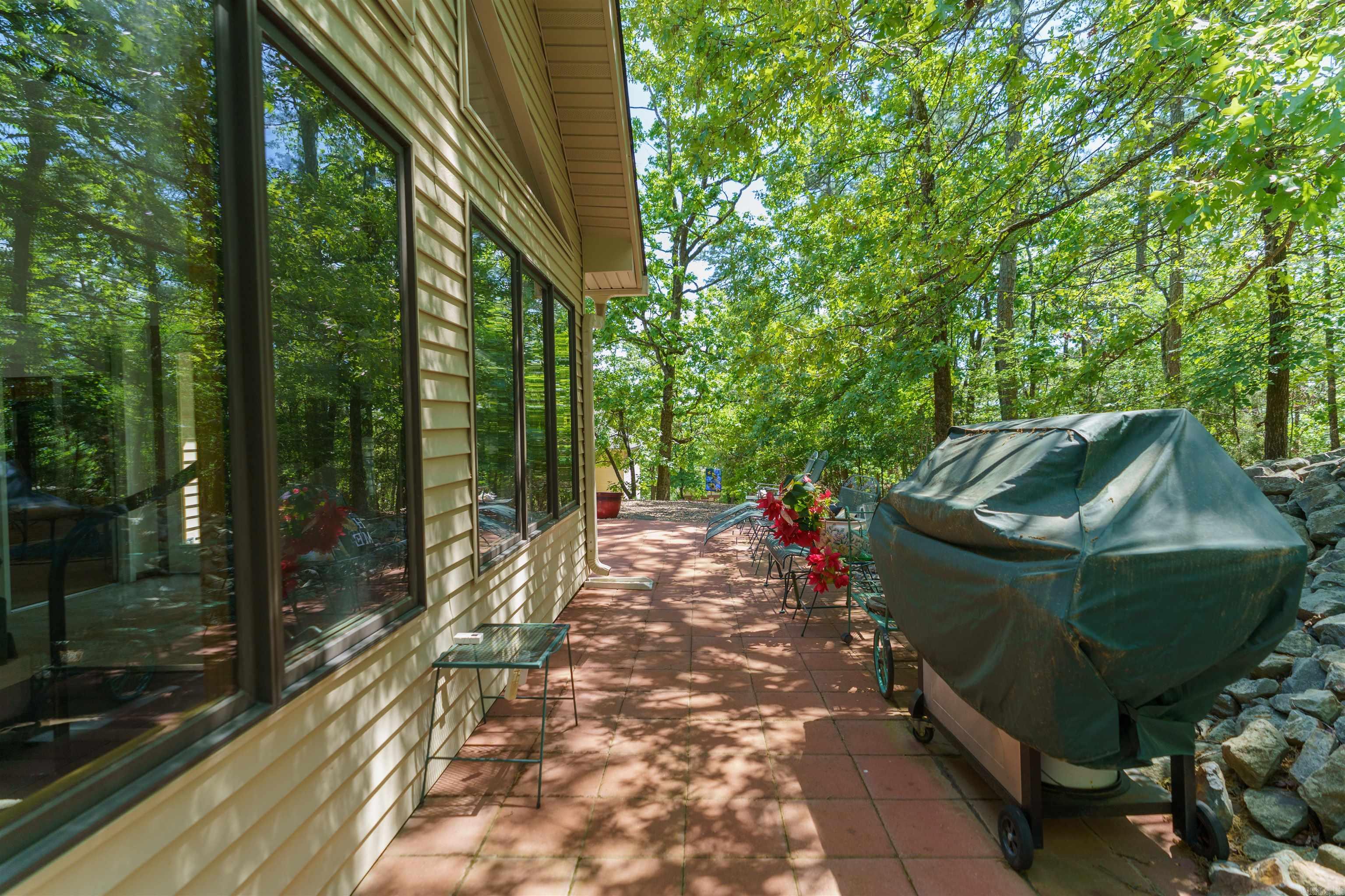 10  Coronado Ln  Hot Springs Village, AR