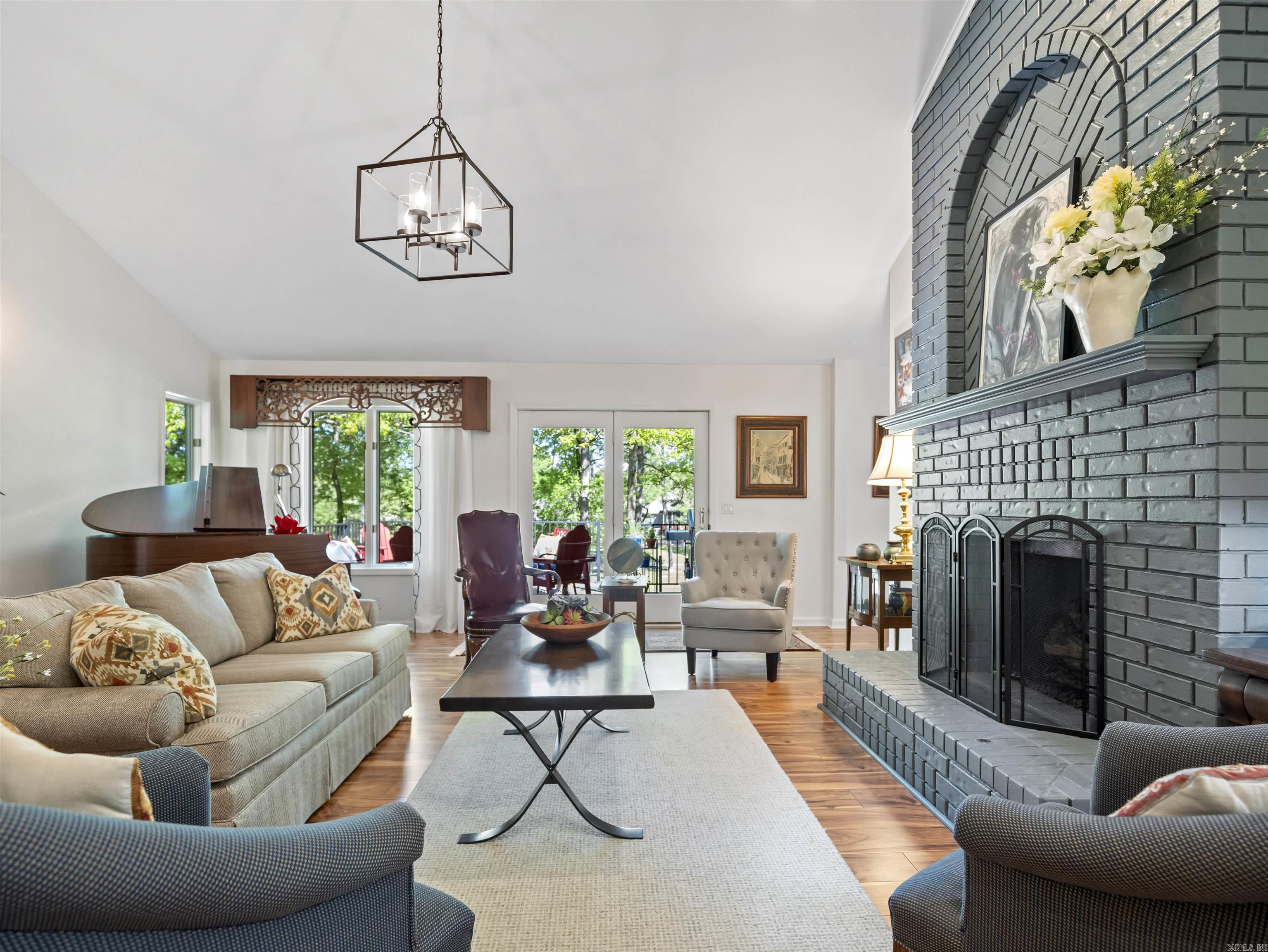 27  Realeza Ct.  Hot Springs Village, AR